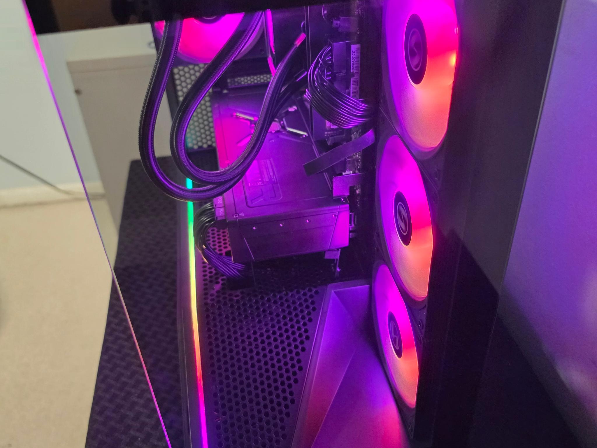 RX 6950XT-Ryzen 5 5600x3d-32GB DDR4 3200-1 TB NVME Gaming PC