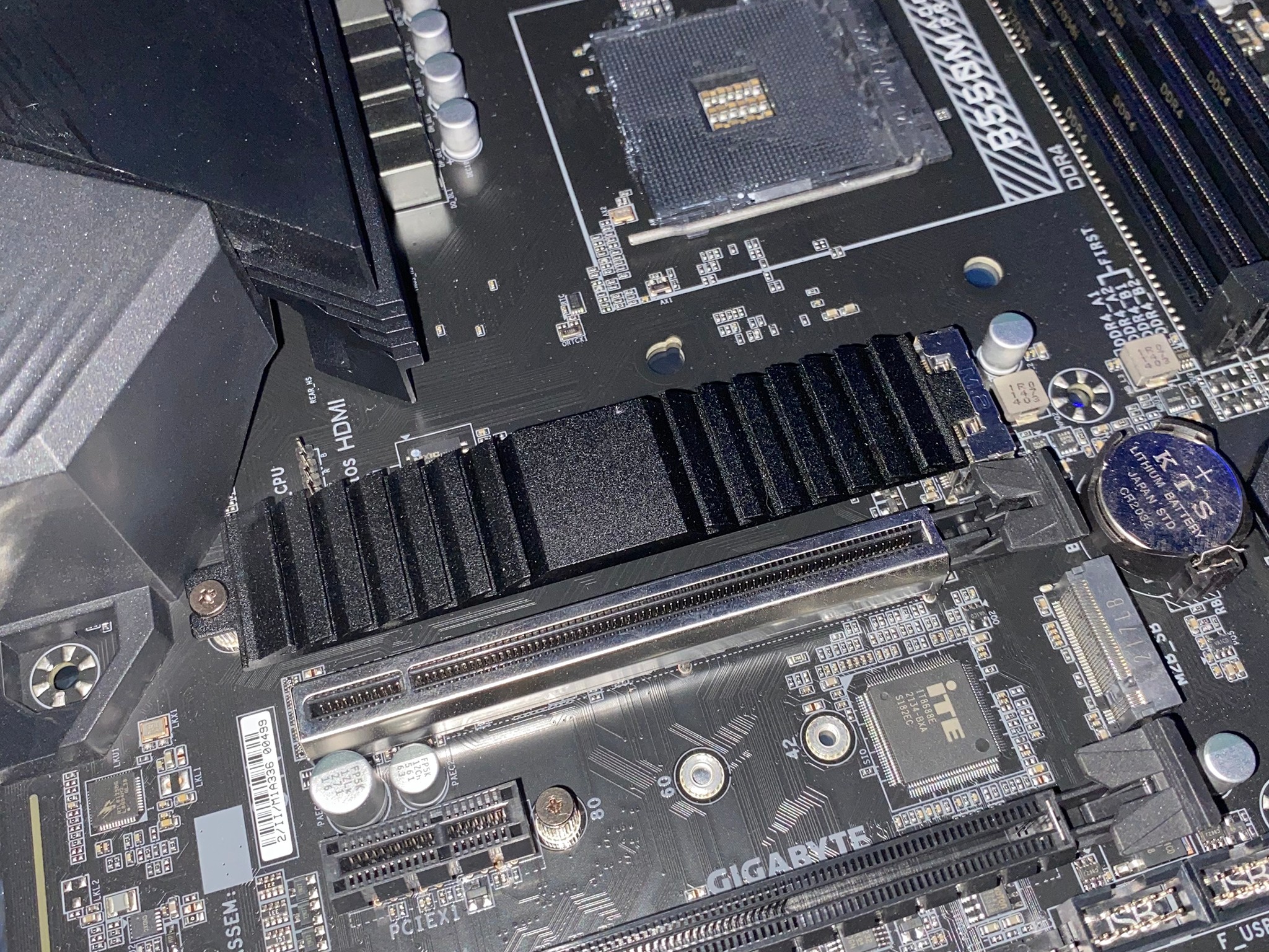 Gigabyte Aorus B550M Pro-P M-ATX AM4 Motherboard - w/ free ssd heat sink- Used 1 month - Bios F14
