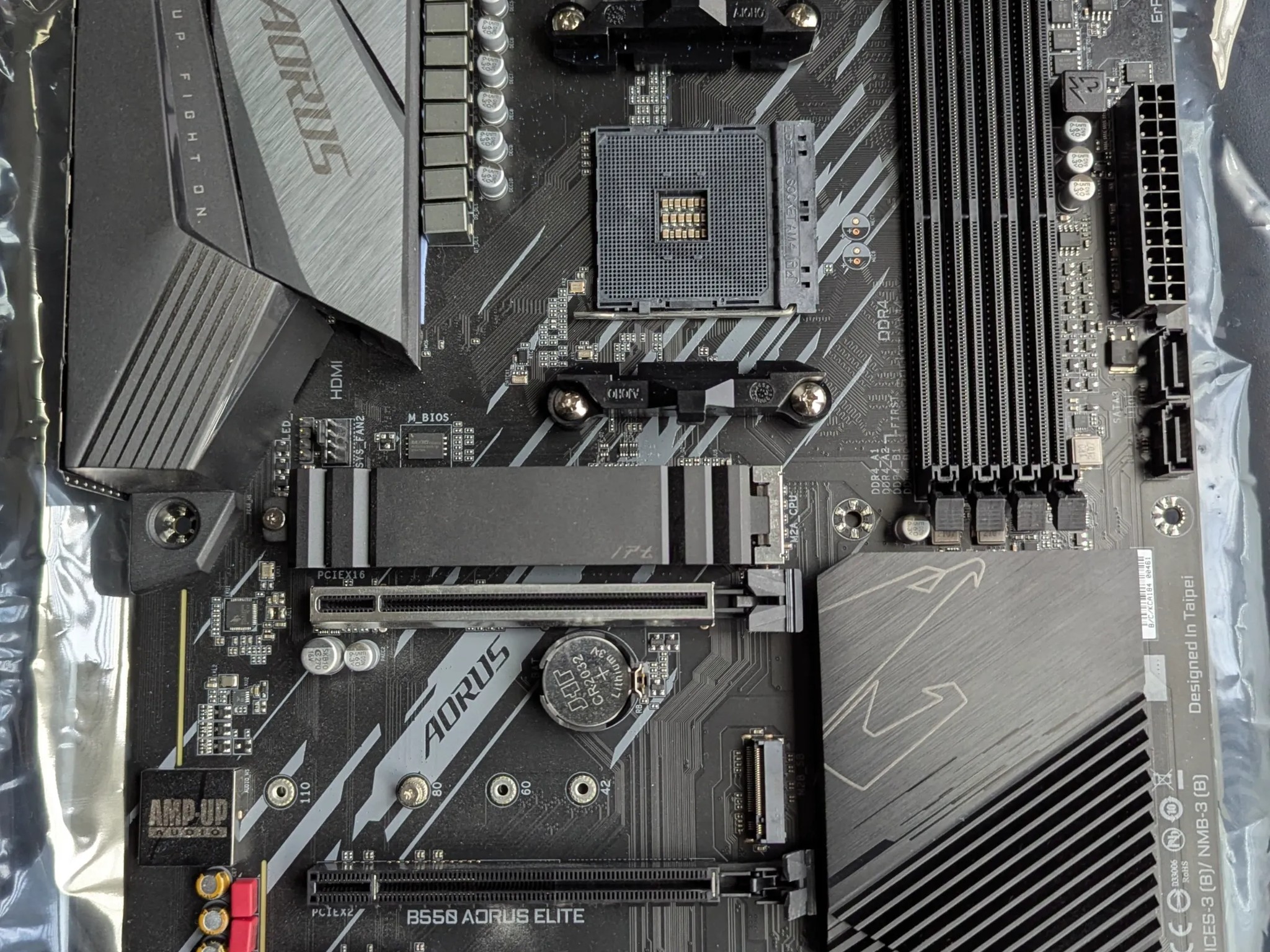 Gigabyte B550 Aorus Elite MB | PCI Wifi Card | AMD Waith Prism Cooler