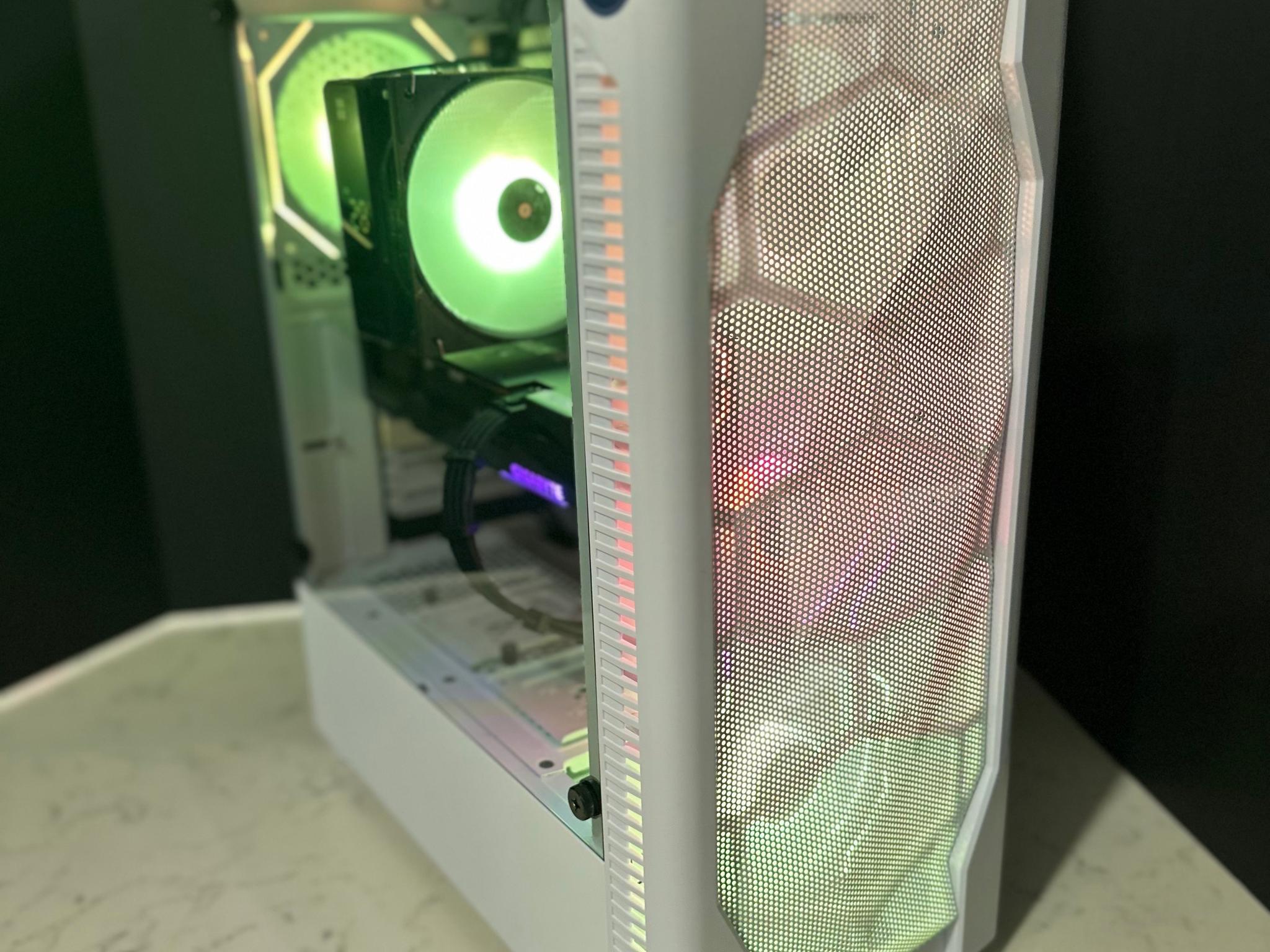 Intel Core i5-10500 - Radeon RX 7600 - Mid Tower Gaming PC White - 512GB M.2, 3TB SATA