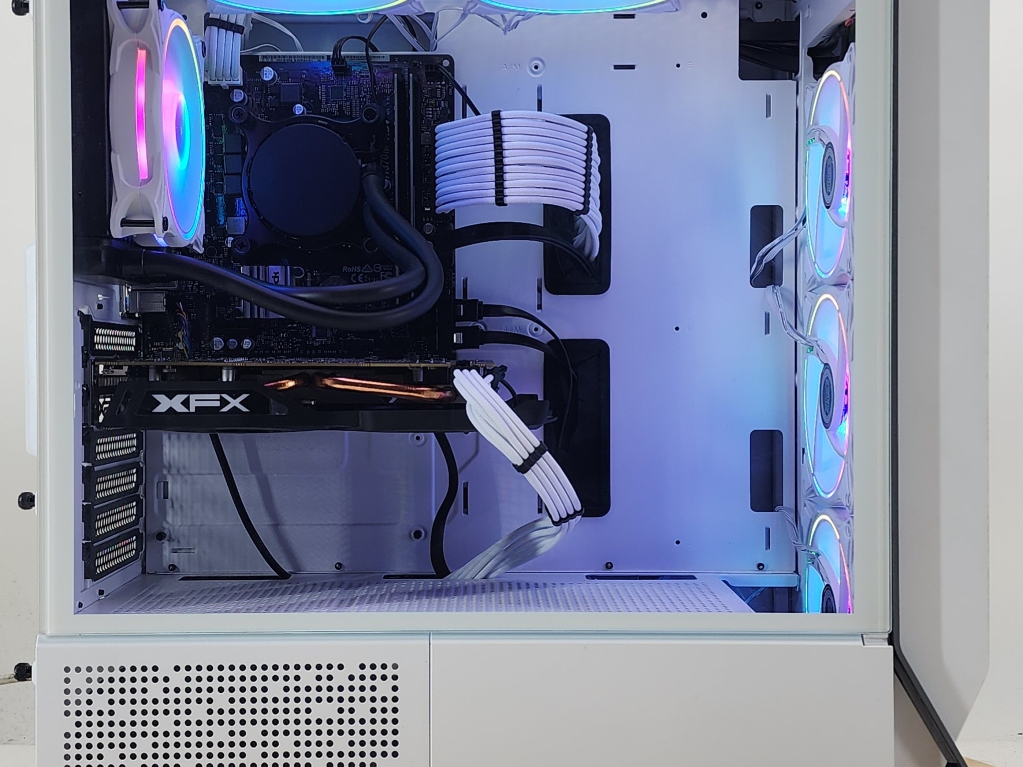 Gaming PC i3-9100F 8GB RAM 128GB SSD + 500GB HDD RX 470 8GB Windows 11 Computer