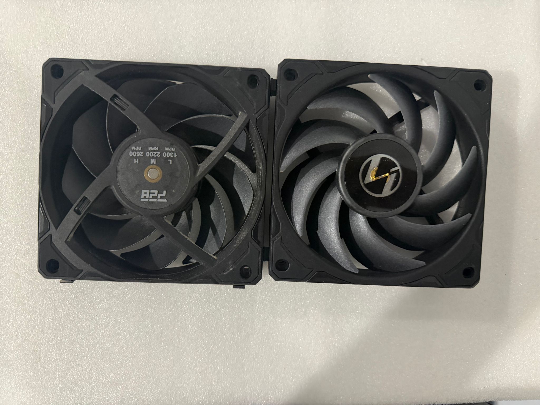 Lian Li Wireless Fans Black 3 Pack Free Shipping
