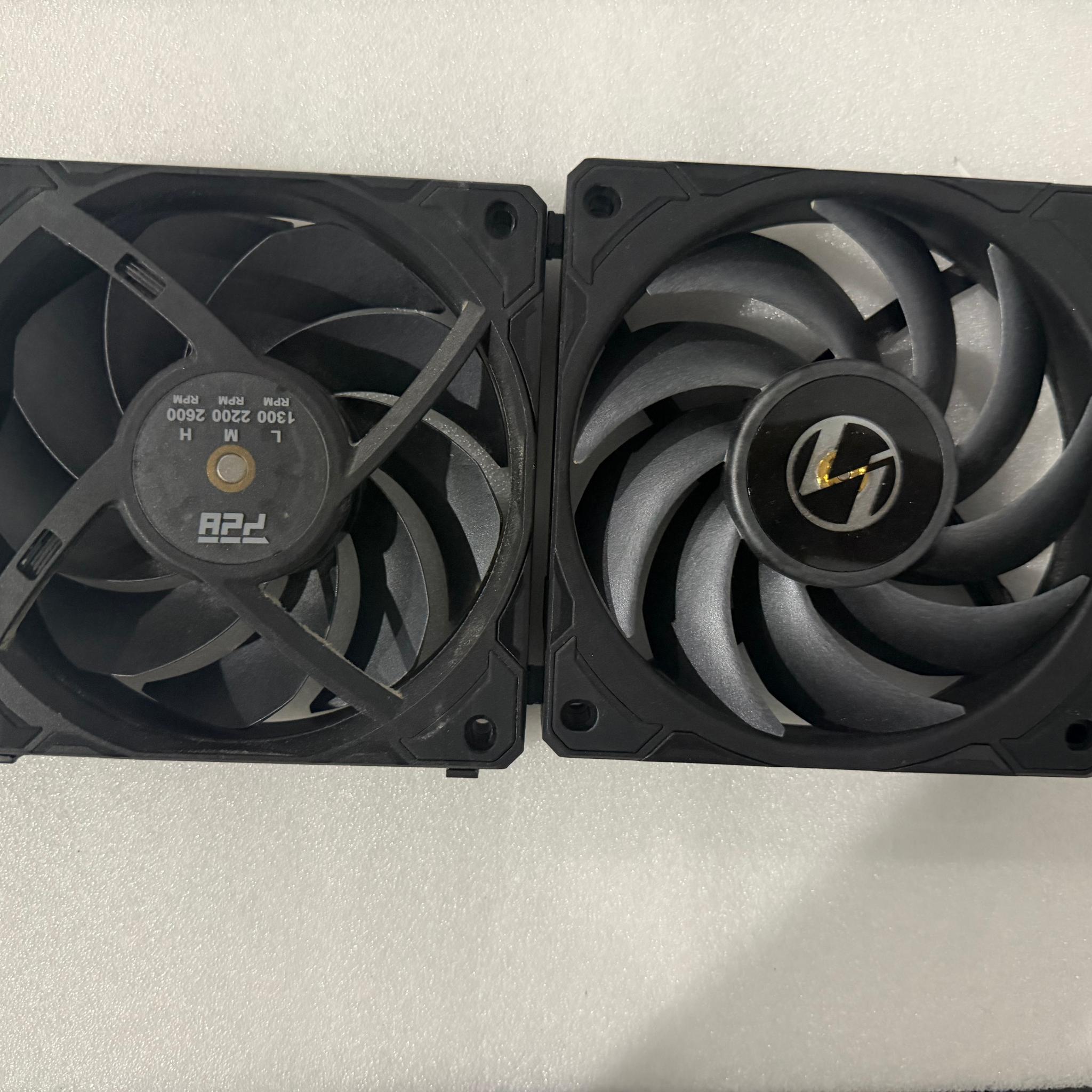 Lian Li Wireless Fans Black 3 Pack Free Shipping