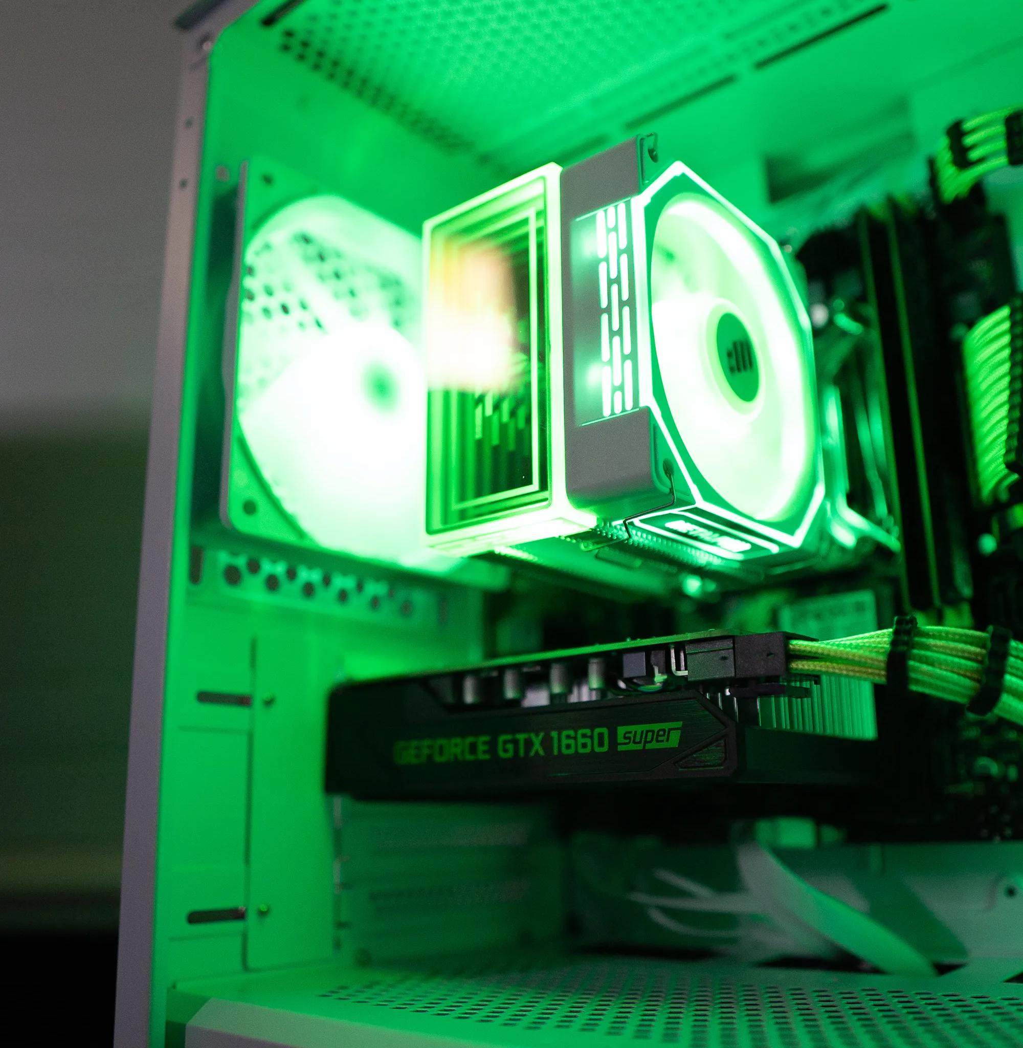 🍃🟢 | GTX 1660 SUPER | INTEL XEON E5-2630 V4 | 16GB DDR4 RAM | 256GB NVME + 2TB HDD | Mint Monster