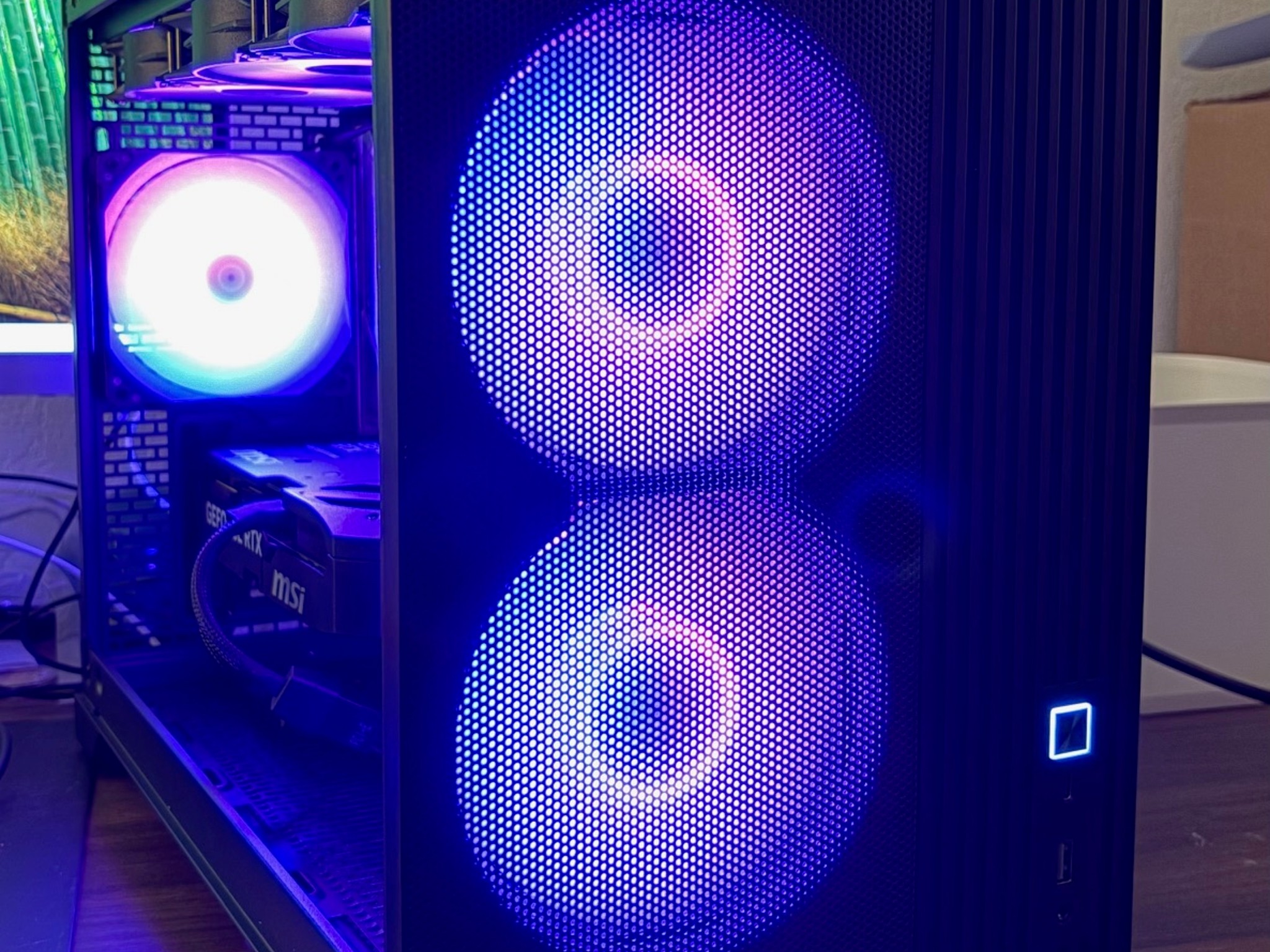 Gaming PC: 5800X3D, RTX 5070, 2TB Storage!