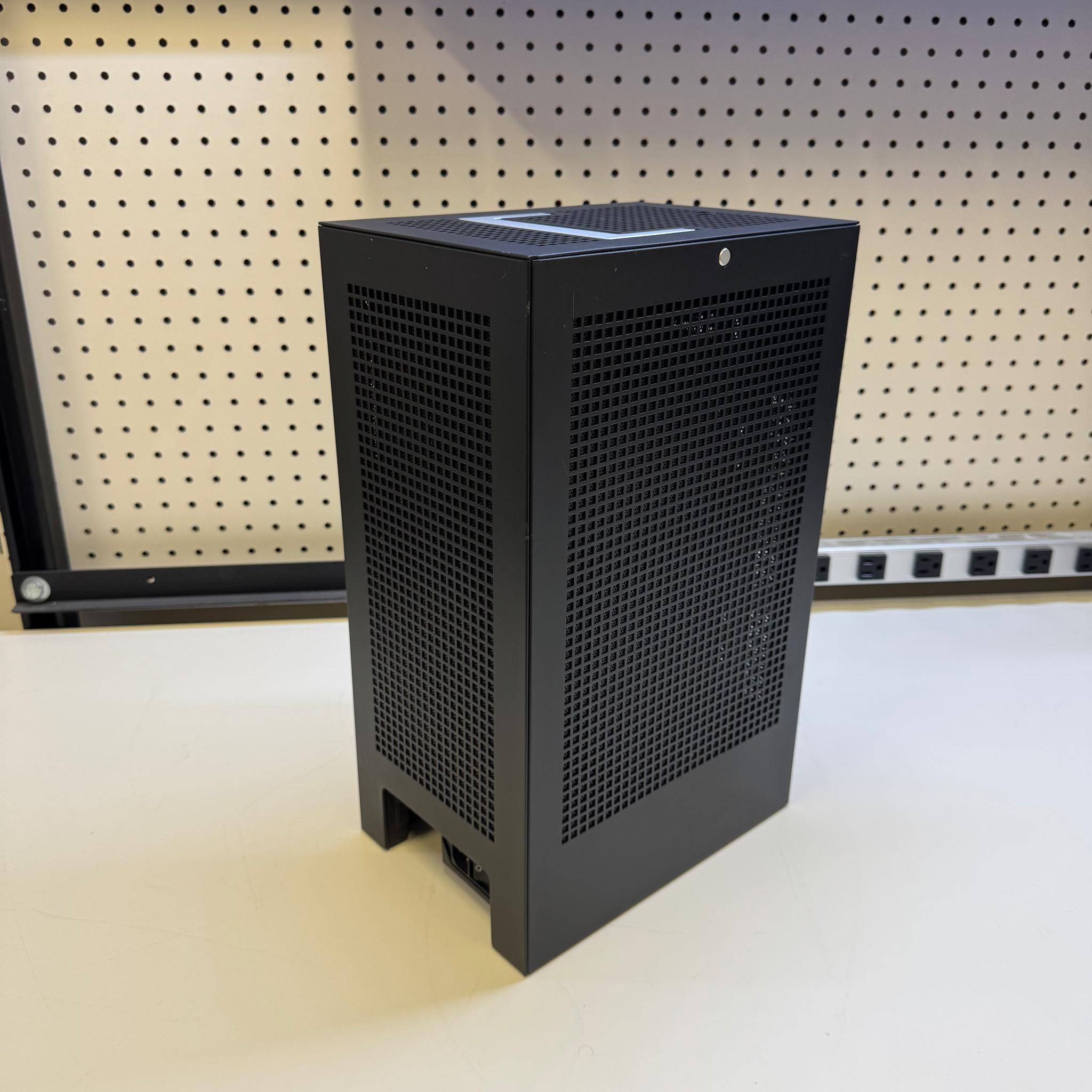 Budget SFF Gaming PC Intel i5 12600kf, RX 7600, 240 AIO Hyte Revolt