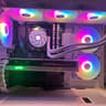 WHITEOUT BRAND NEW 1440p CUSTOM GAMING PC/ RYZEN 7/ RTX 5060