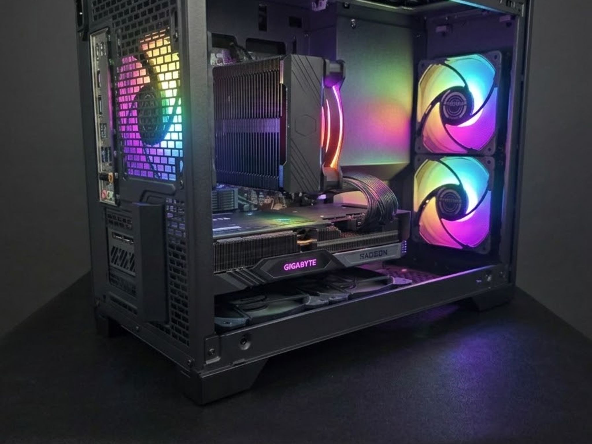 Radeon RX 7700 XT Custom Gaming PC - Ryzen 7 5700X