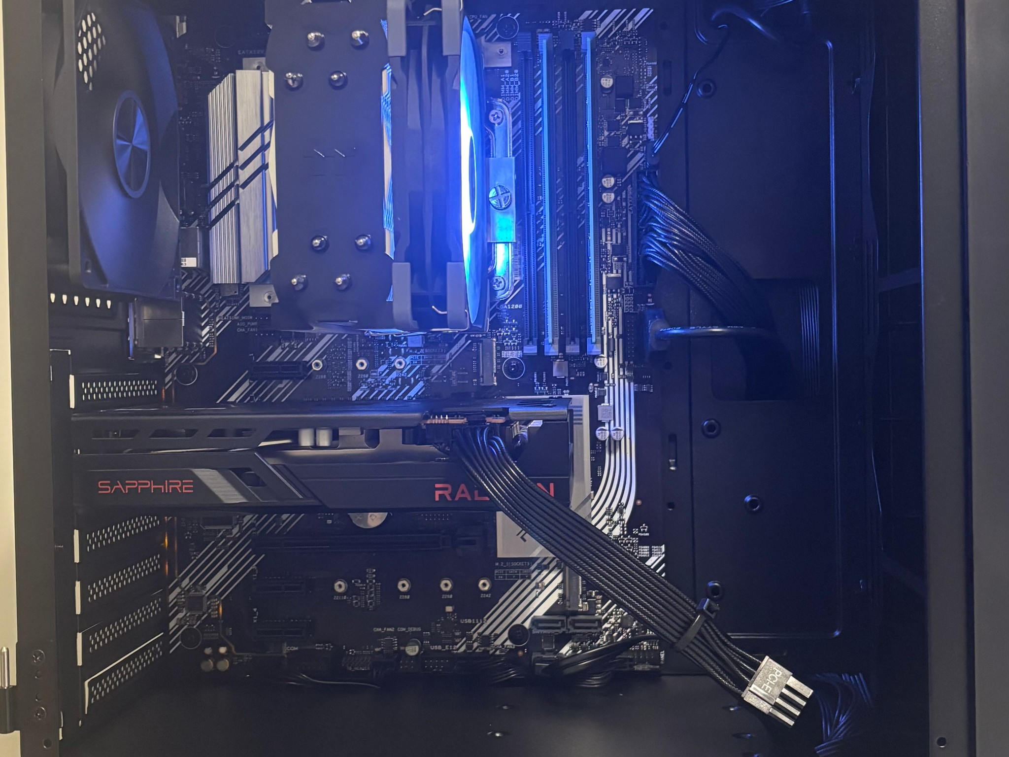 RX6600 | i5-10500 | 16GB | 500GB SSD