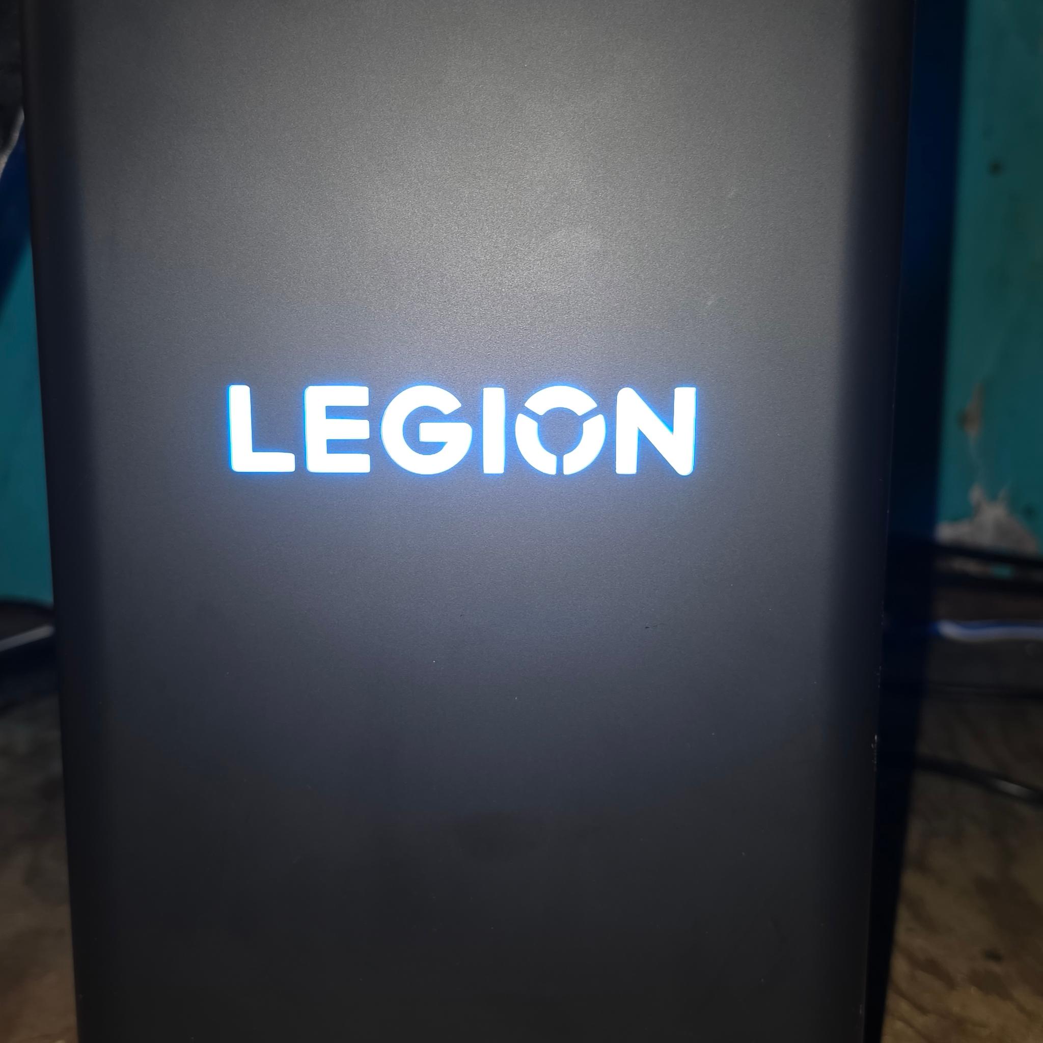 RTX 5070, AMD Ryzen 7 7800X3D, 32 GB DDR5 Ram, 850W PSU