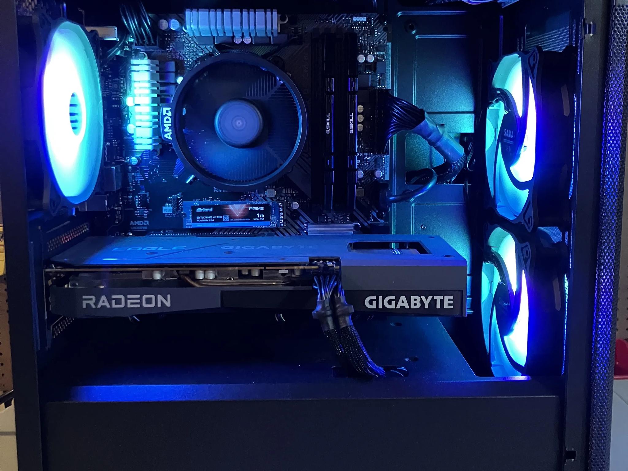 Ryzen 5 3600 and RX 6600xt Gaming PC