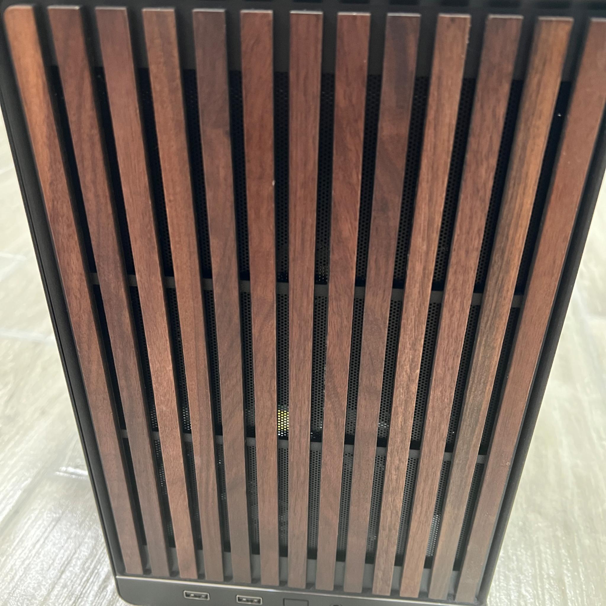 Lian Li Dan A3 Wood Black