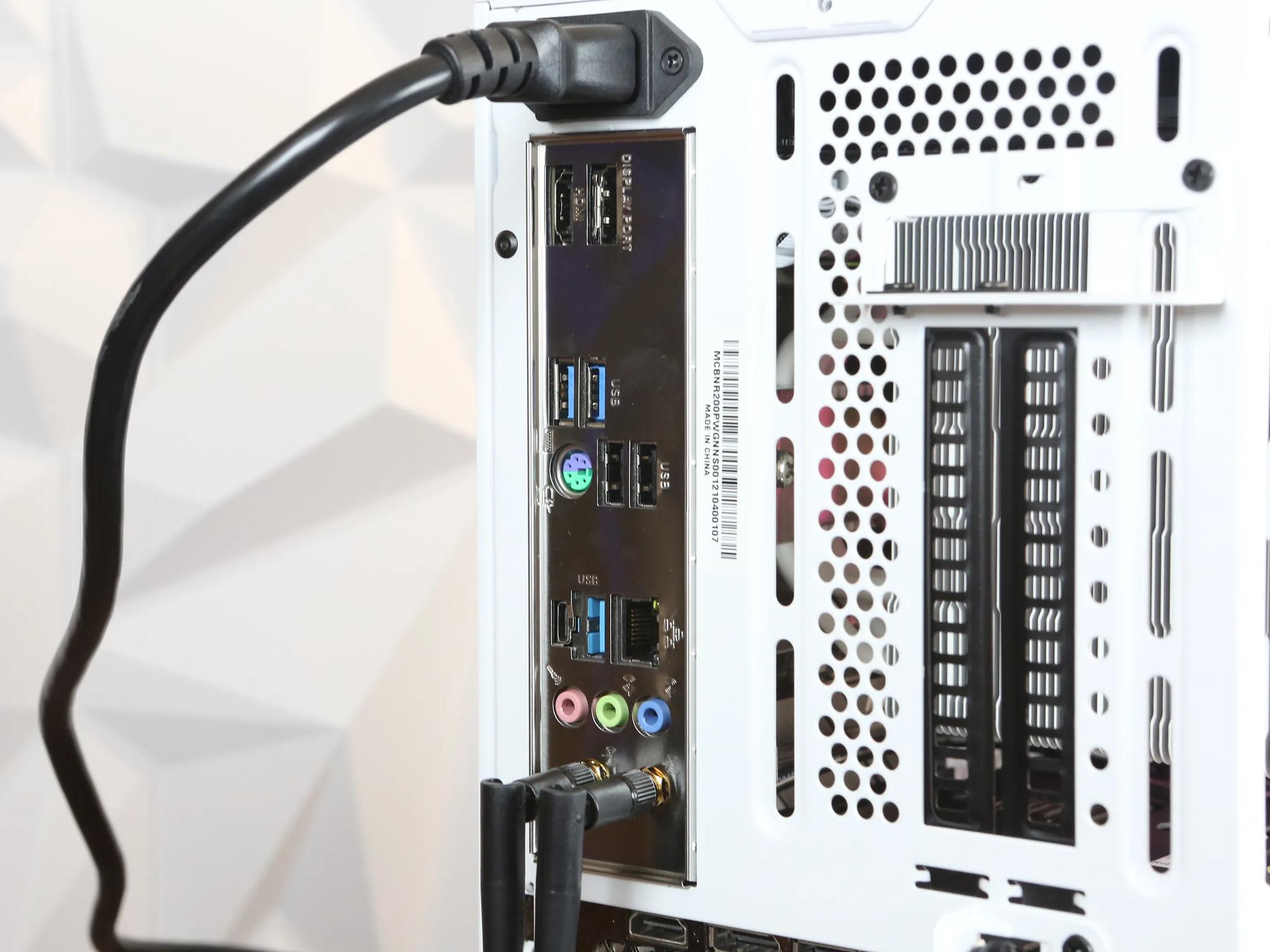 RTX 3060 Ti & 5600X3D ALL-WHITE MINI-ITX GAMING PC!