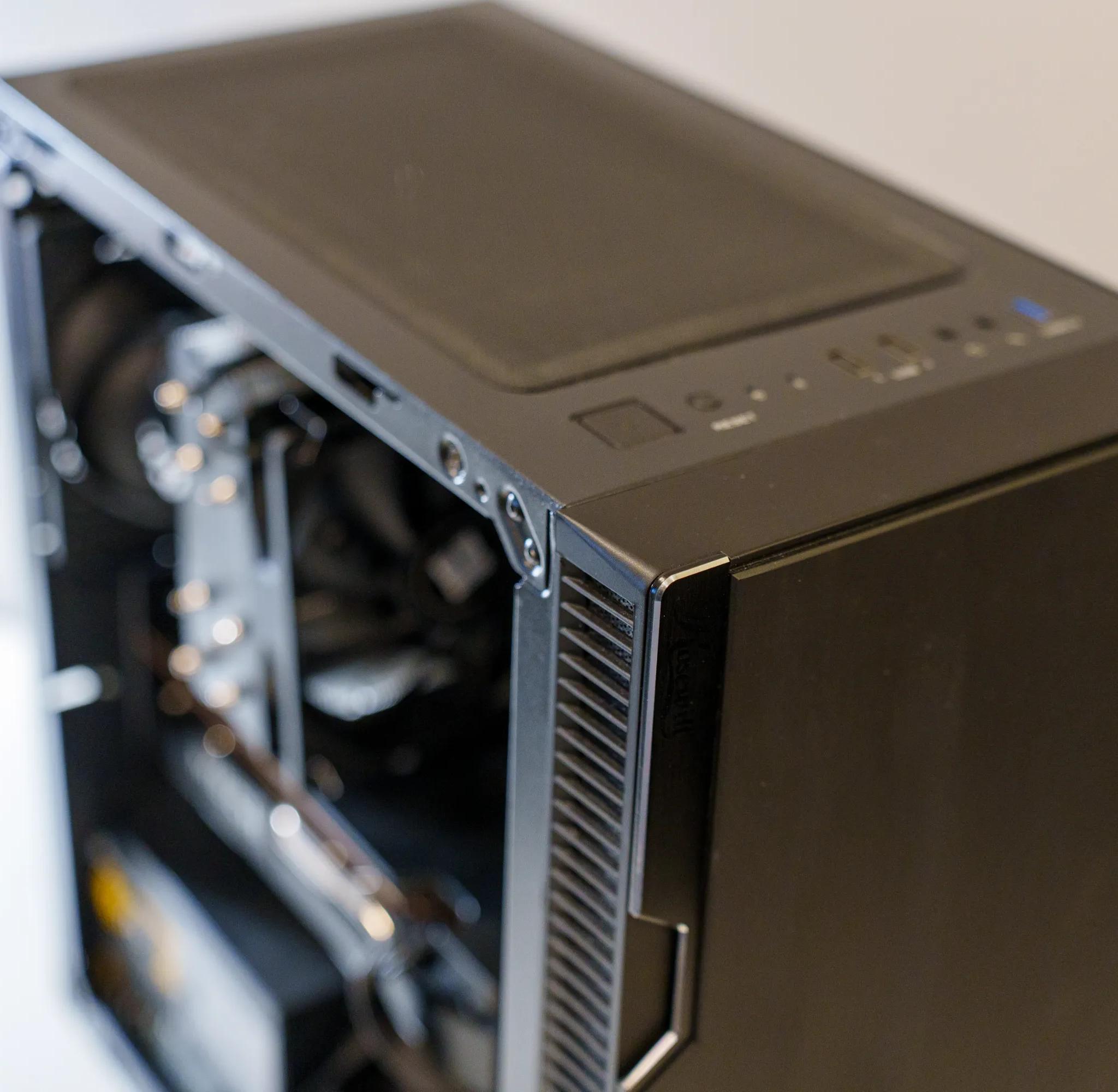 Budget Gaming Computer AMD 5600x - 16GB DDR4 - 500GB M.2 - 6600XT