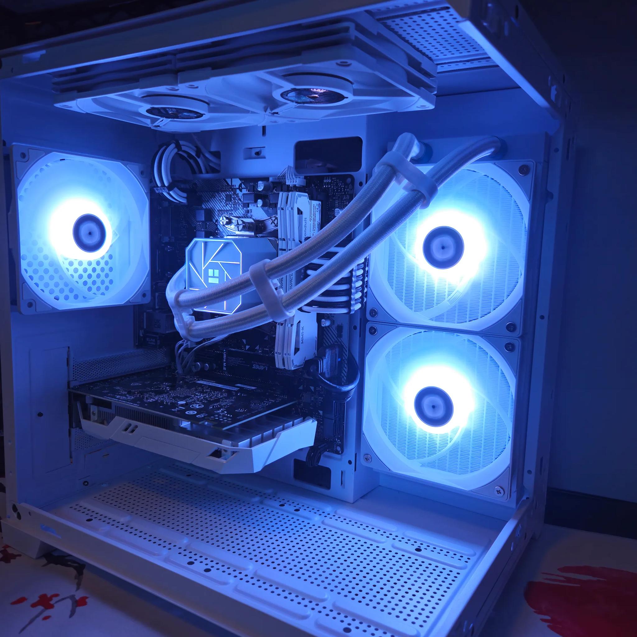 Arctic RIG Ryzen 5 / 16GB / 1TB SSD / RTX 3050