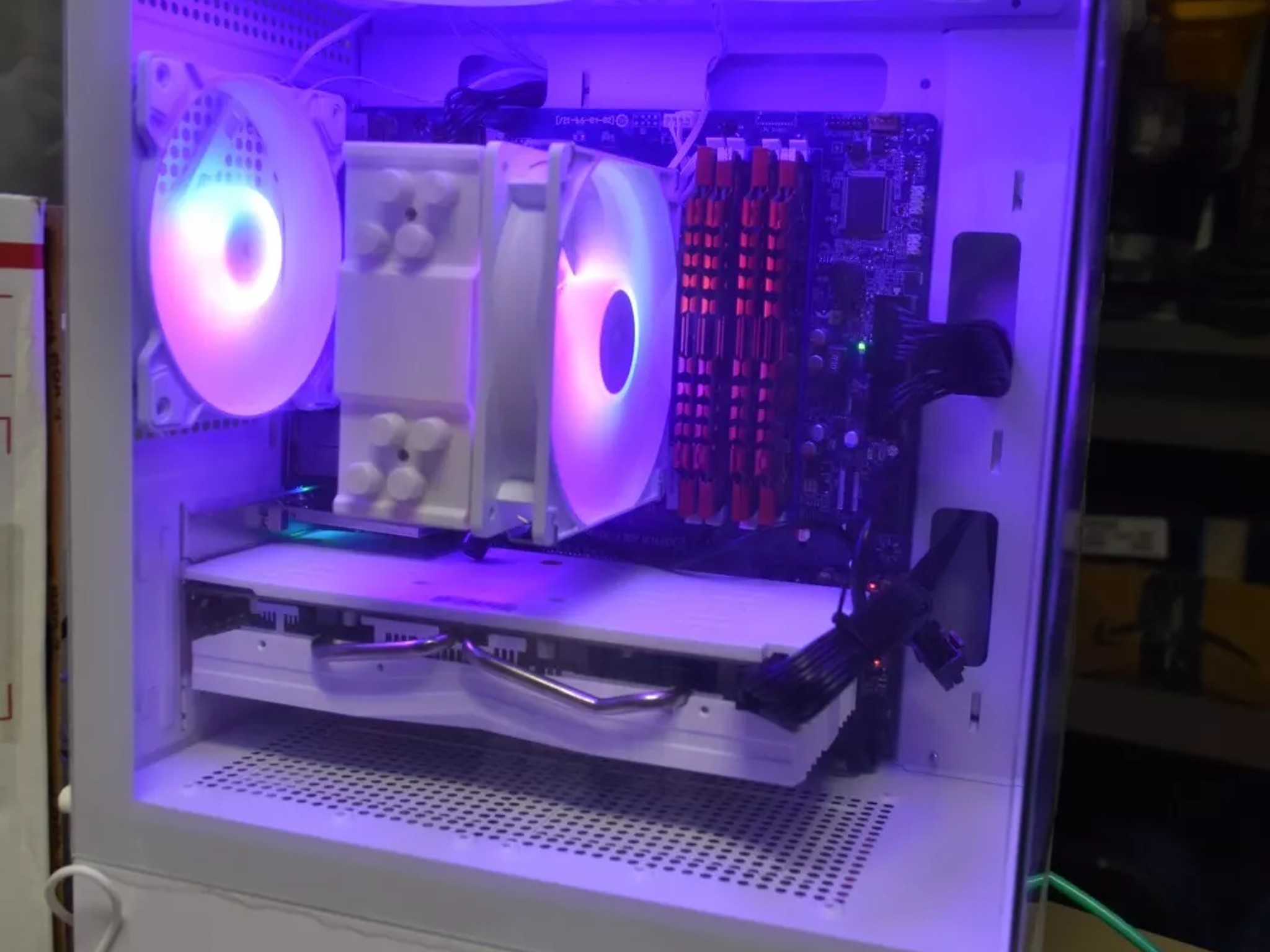 GAMING PC INTEL i7 3770 rx580 8 gb 24gb ram 500 WT PSU BUILT IN WIFI & BLUETOOH 512 GB M.2 &250 HHD