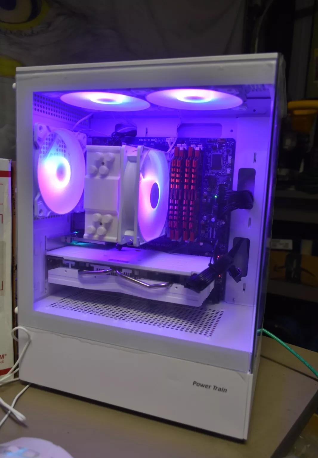 GAMING PC INTEL i7 3770 rx580 8 gb 24gb ram 500 WT PSU BUILT IN WIFI & BLUETOOH 512 GB M.2 &250 HHD