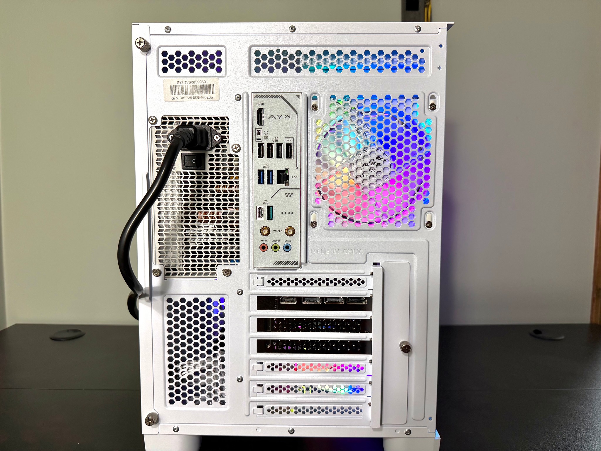 RTX 5080 | i9 14900kf | 32GB DDR5 | 2TB SSD | 5.5in LCD screen | 1000W Power Supply White Gaming PC