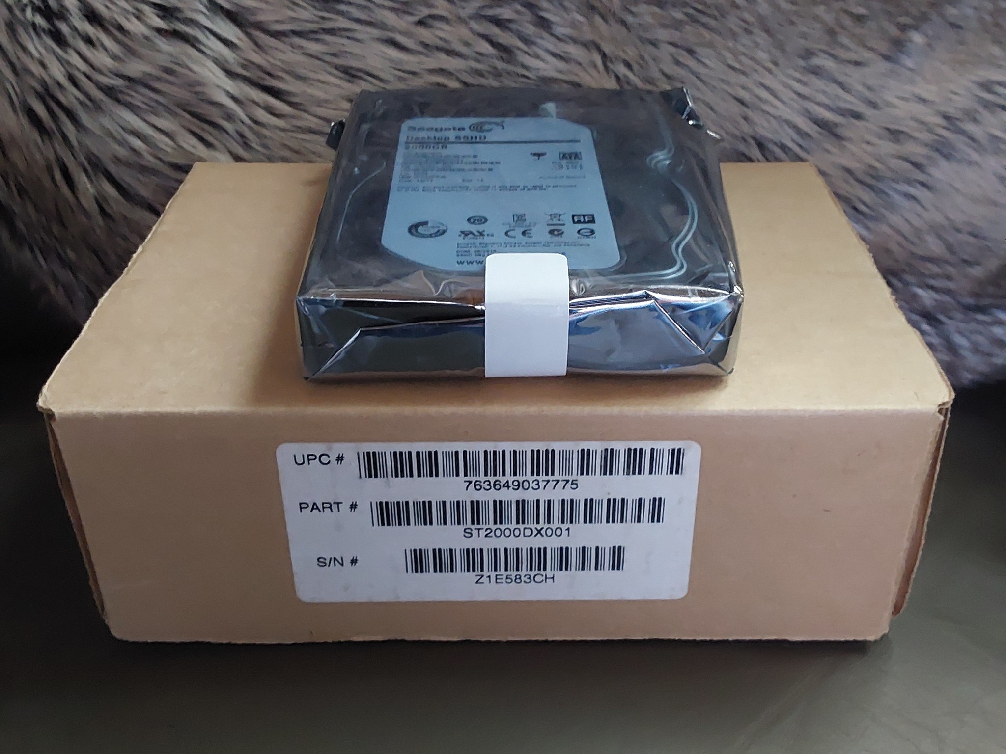 NEW SEAGATE 2TB 3.5 in. SOLID STATE HYBRID DRIVE (SSHD)