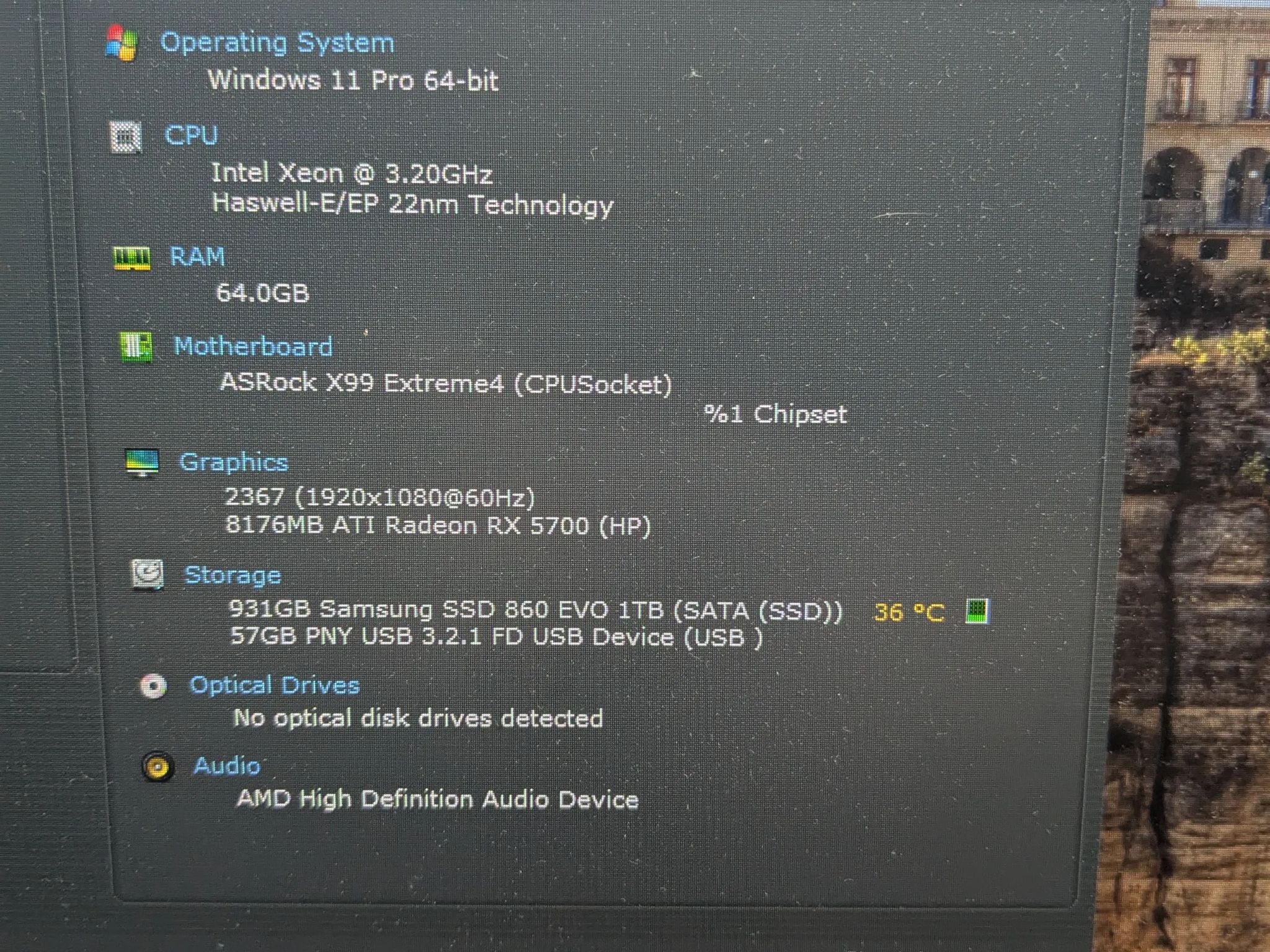 Workstation Gamer | 8 Core Xeon (same as i7), 64GB RAM, 8GB RX 5700, 1TB SSD, Win11, RGB, Wifi