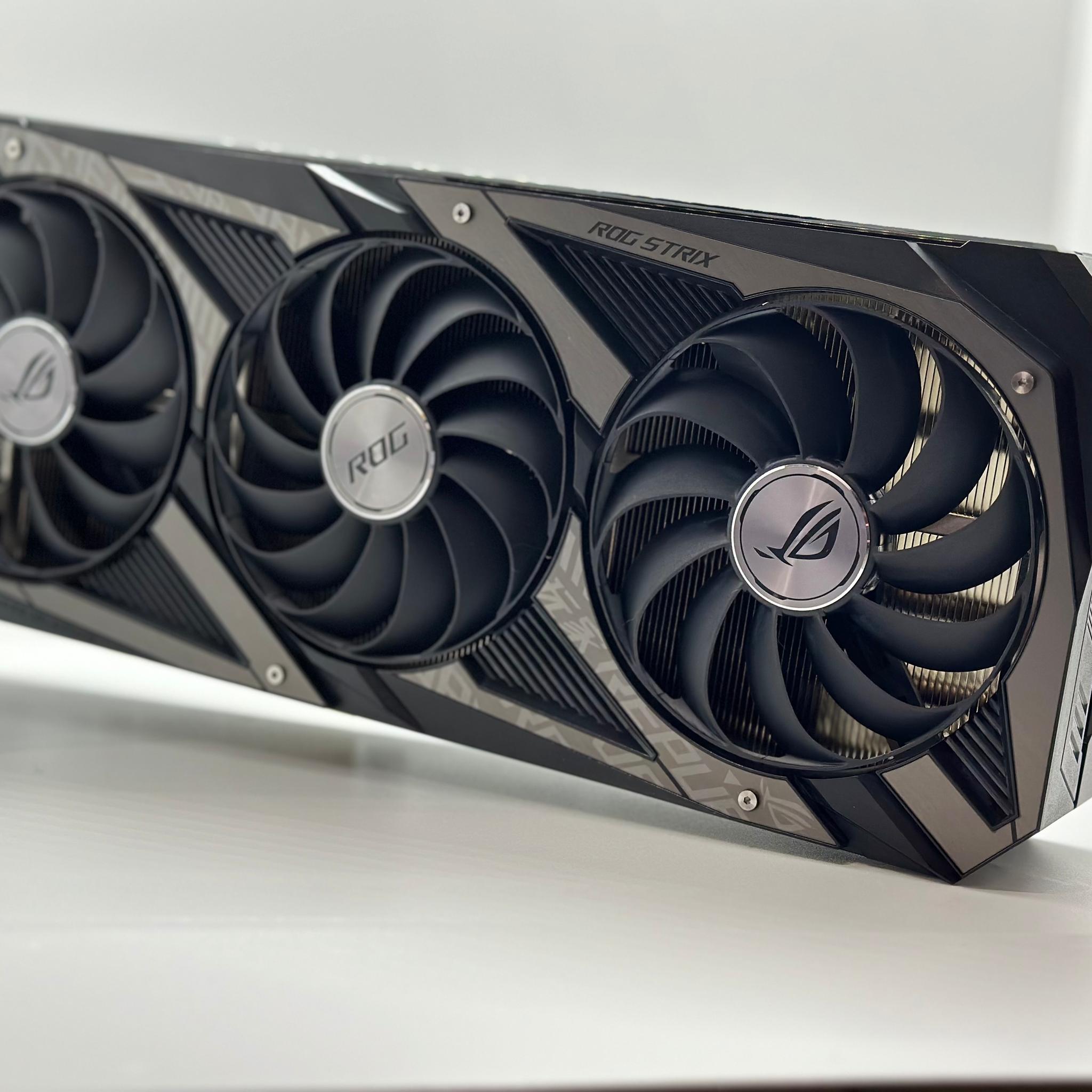 On sale! Asus Rtx 3080 Rog Strix 12gb