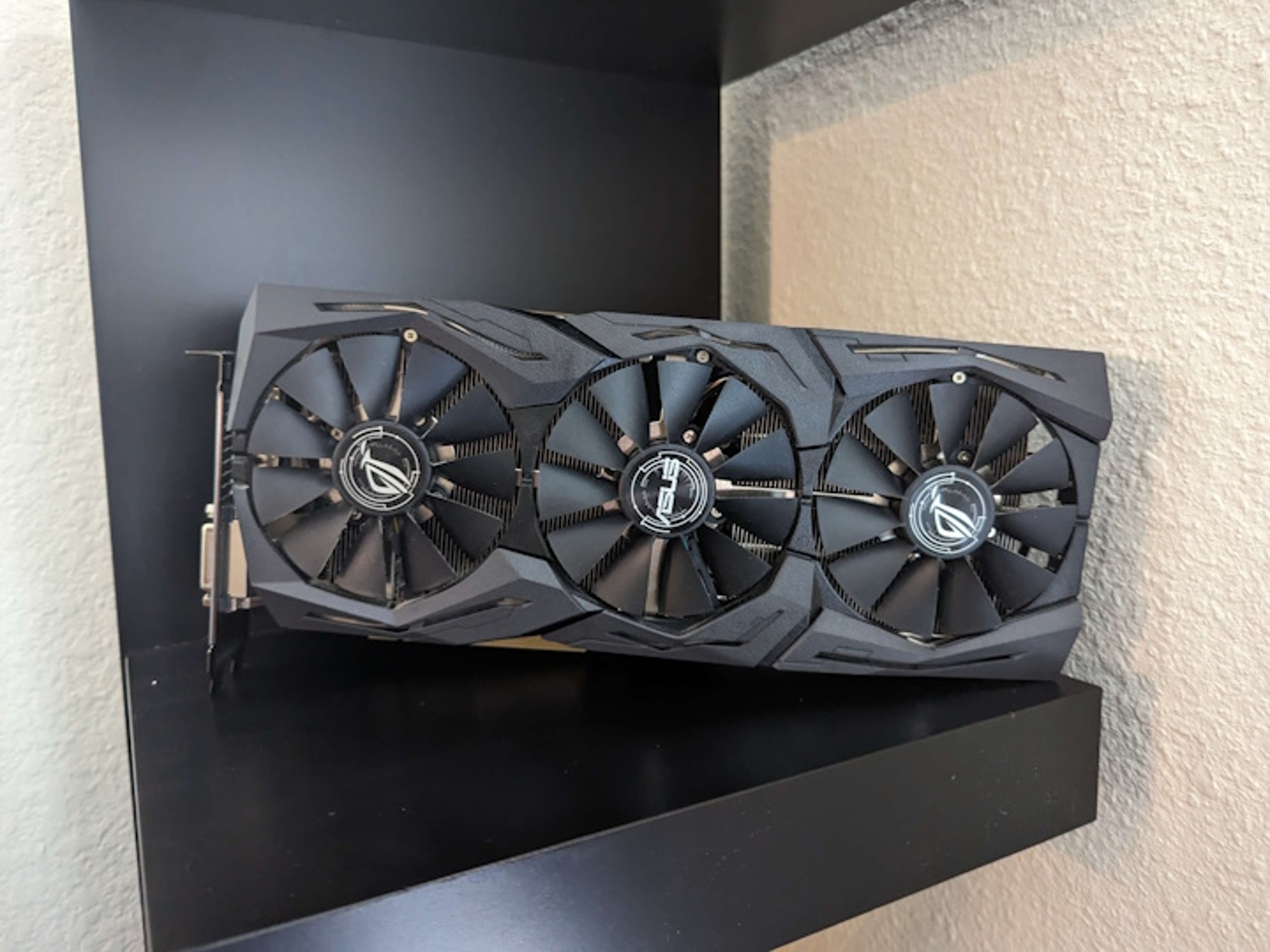 Used Asus ROG Strix GTX 1080 TI