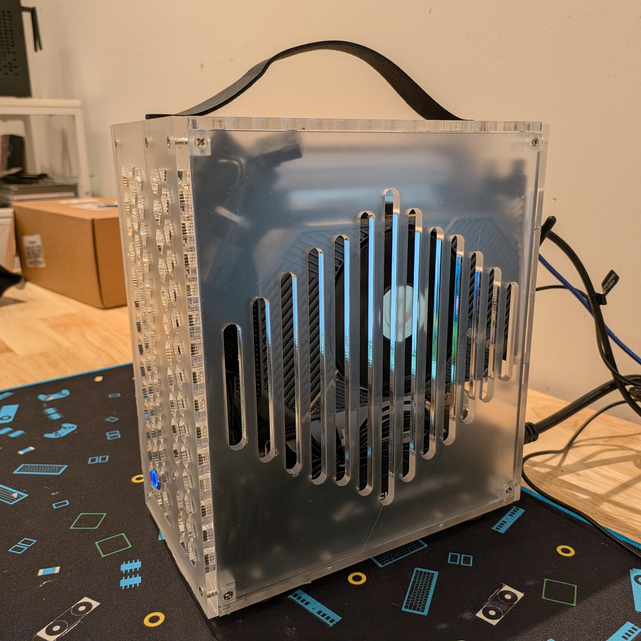 1080p Invisible Man - RTX 5060, Ryzen 5 5600, 32 GB DDR4 RAM, 1 TB Gen 4 NVME, Clear