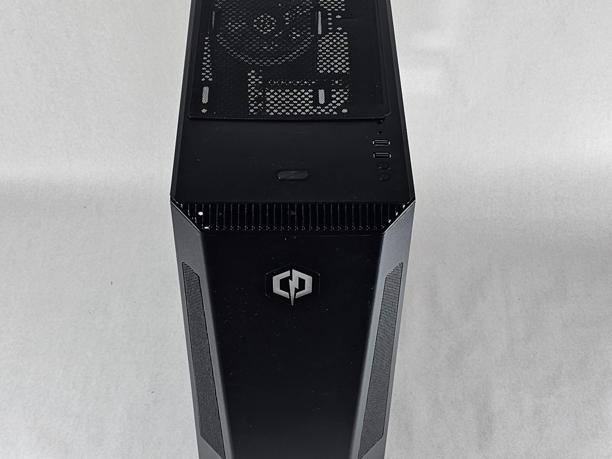 CyberPowerPC Gamer Xtreme Mid-Tower ATX PC Case w\ Tempered Glass