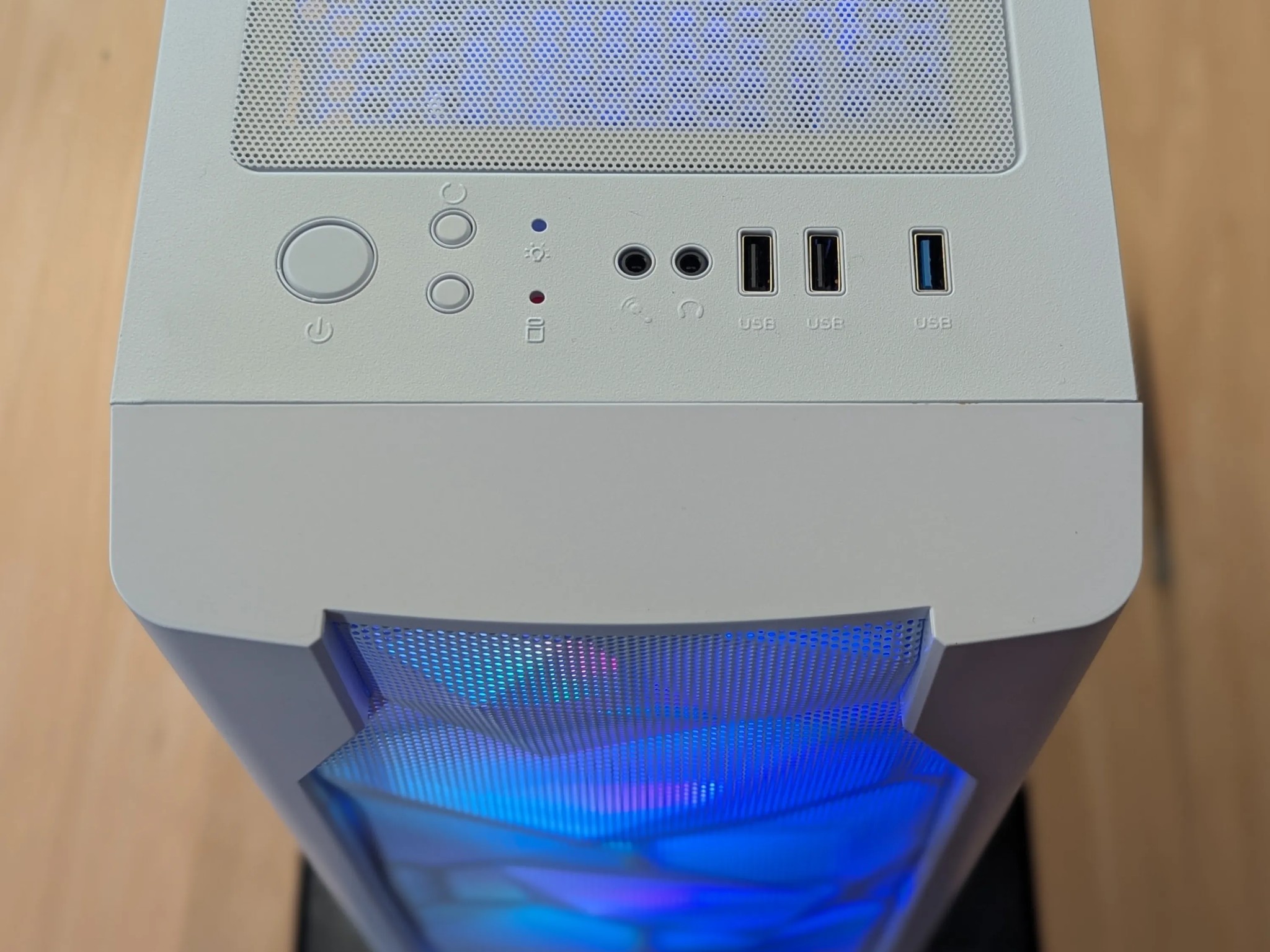 🎨 Pastel | 1660 Super | i5-6600K | Clean White Budget Build | 8GB DDR4 | 512GB NVMe