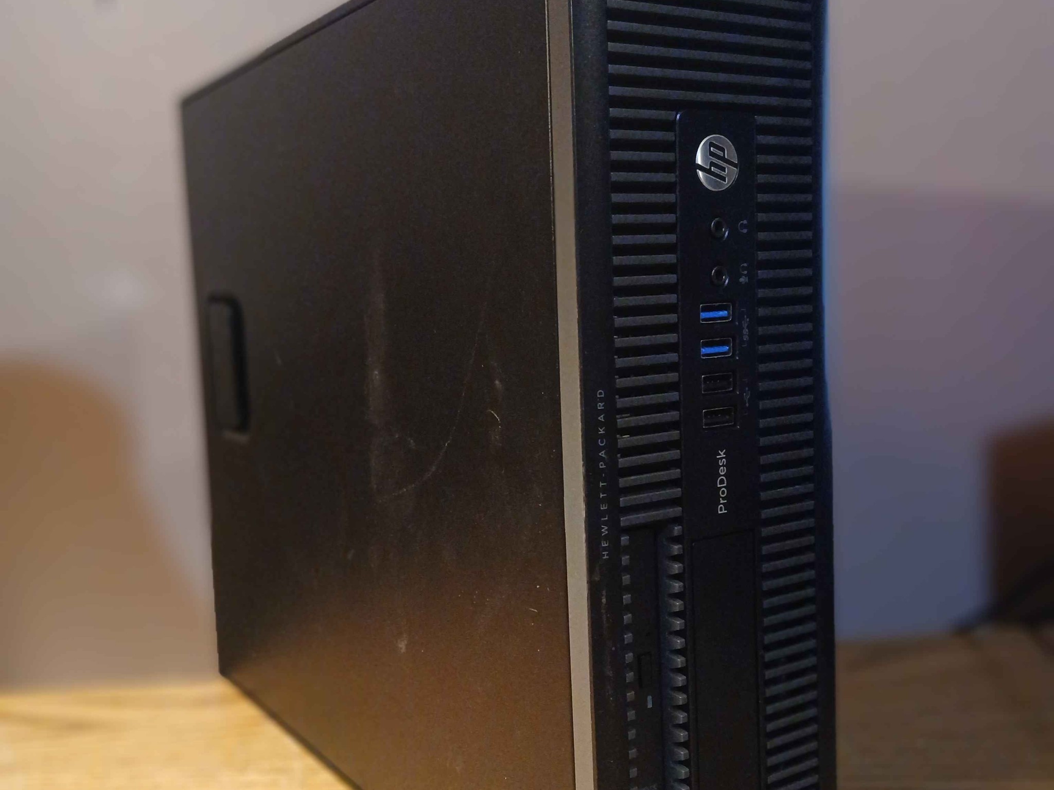 Radeon PRO WX2100 i5-4670 Gaming/Workstation SFF pc