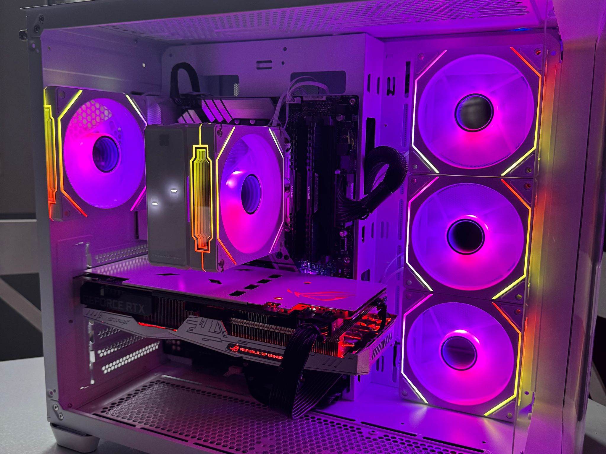 !!Panda themed gaming PC!! Ryzen 5 4500 - 2060 - 16 GBs - 512 Nvme