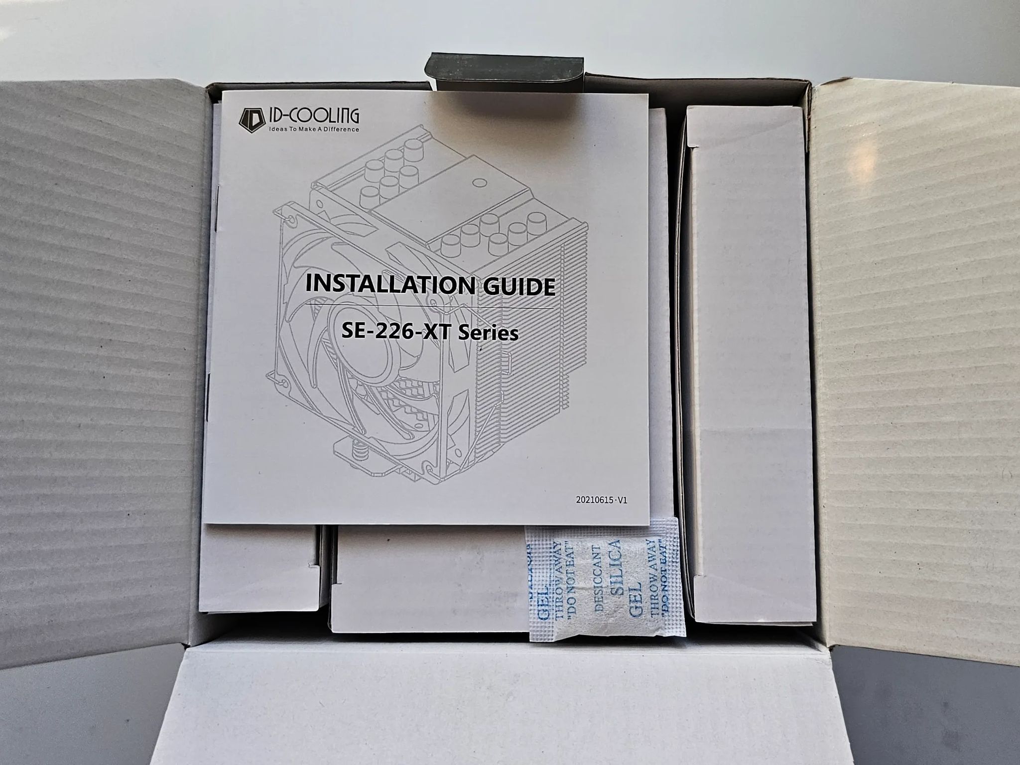 ID-COOLING SE-226-XT BLACK LGA1700 CPU Cooler