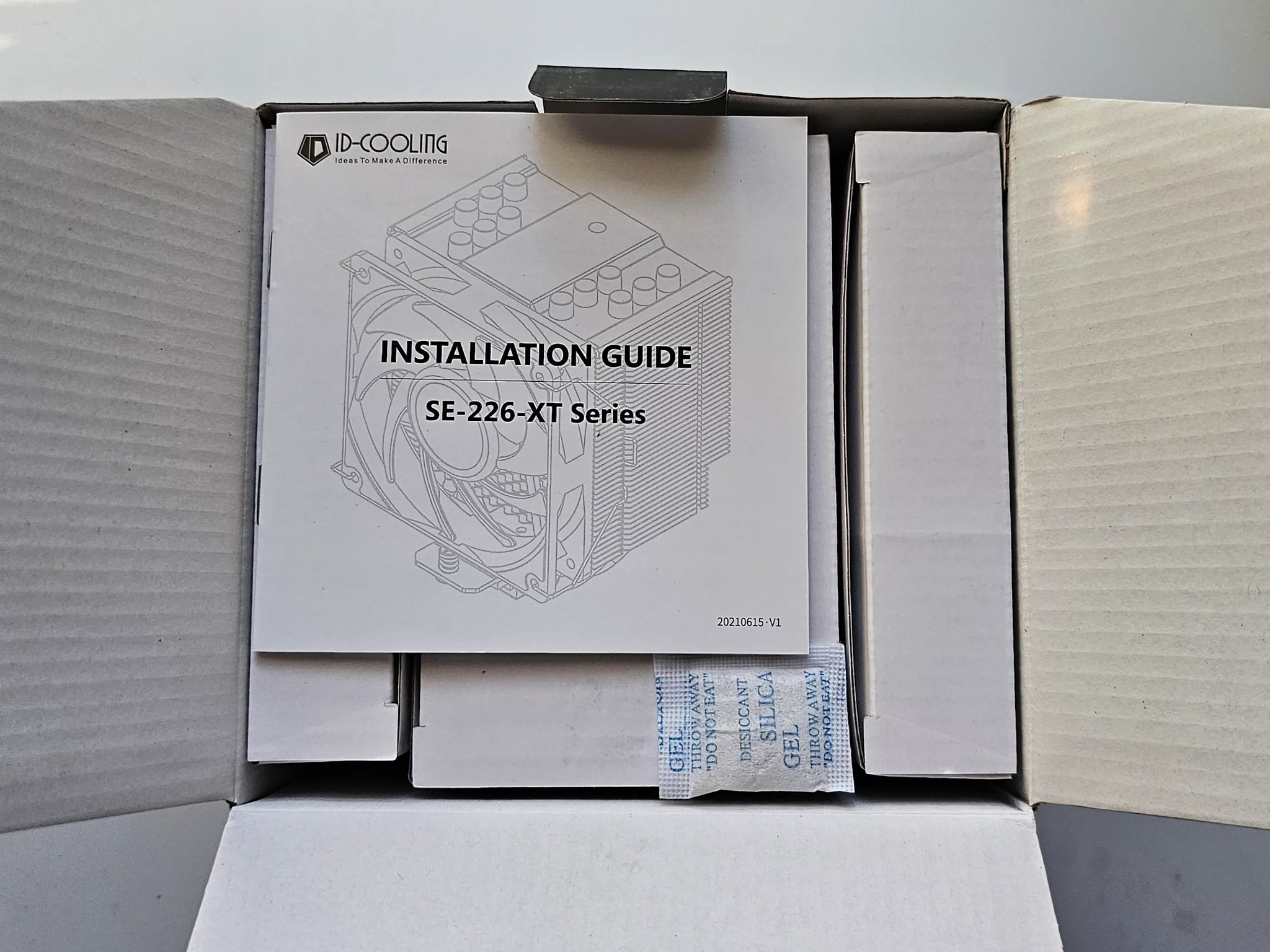 ID-COOLING SE-226-XT BLACK LGA1700 CPU Cooler