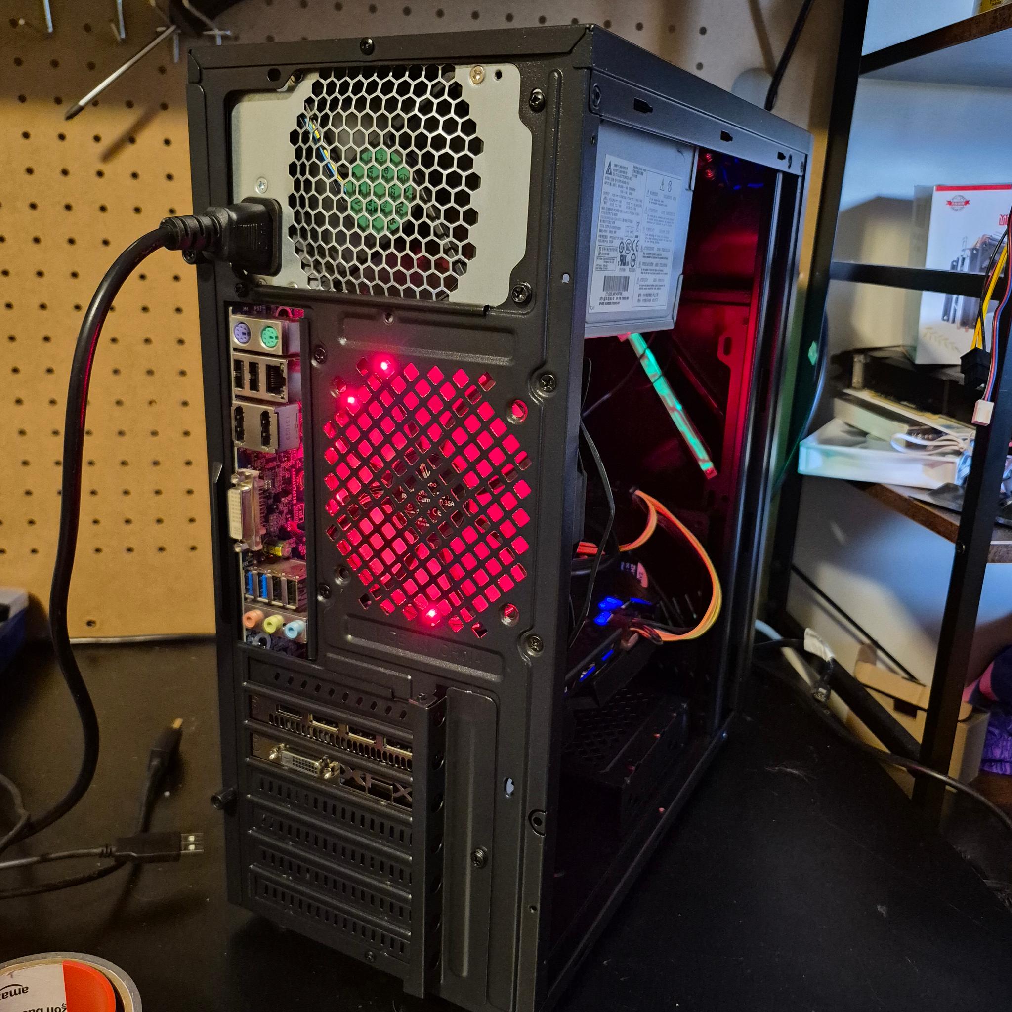 100 FPS Fortnite | i5-4570, 16GB RAM, 500GB SSD, RX 580 8GB, RGB, Wifi