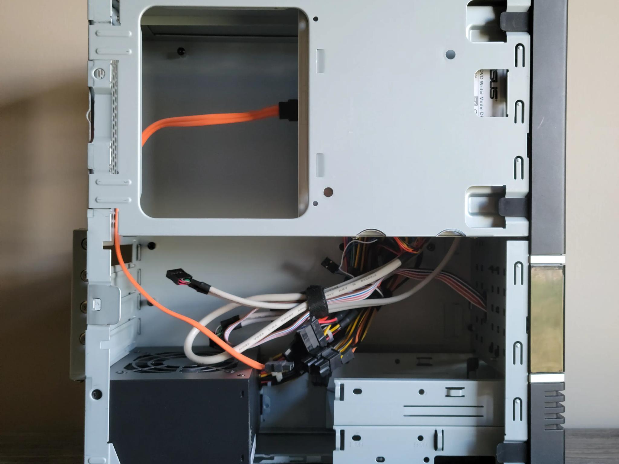 In Win BK623 MicroATX Small Form Factor Case