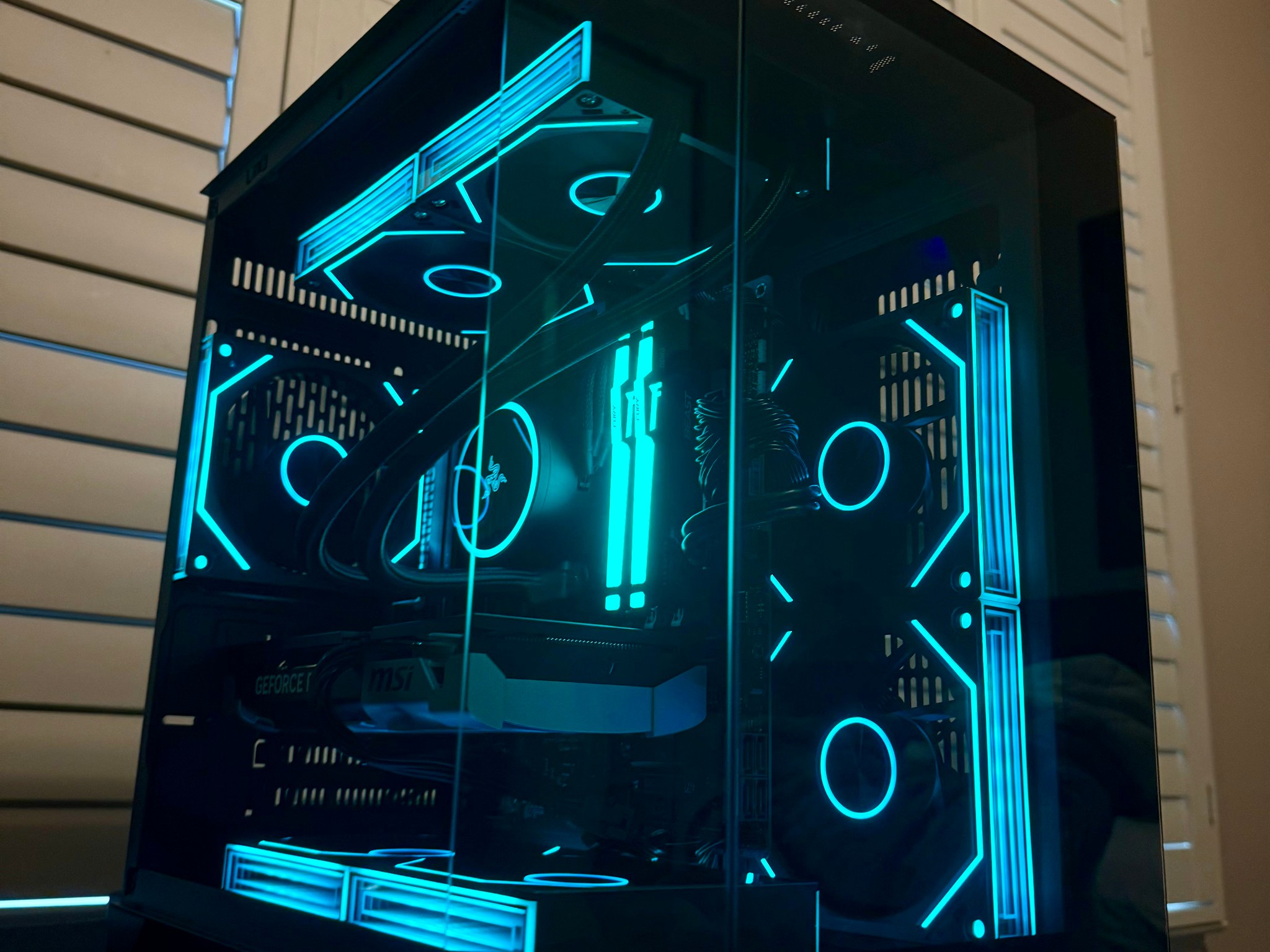 E-Sports Ready Gaming PC — RTX 5060 Ti | Ryzen 5 9600X | 32GB DDR5 | 1TB Gen4 NVMe