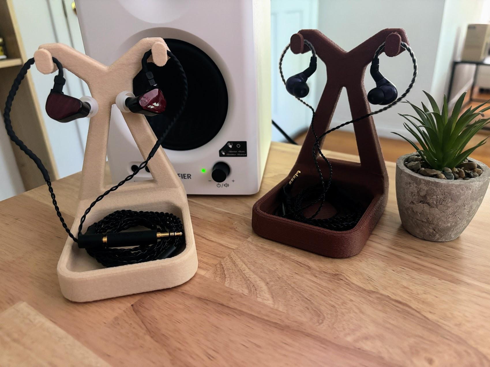 Minimalist Wood PLA IEM Display Stand, Audiophile Earphone Holder (3D Printed)