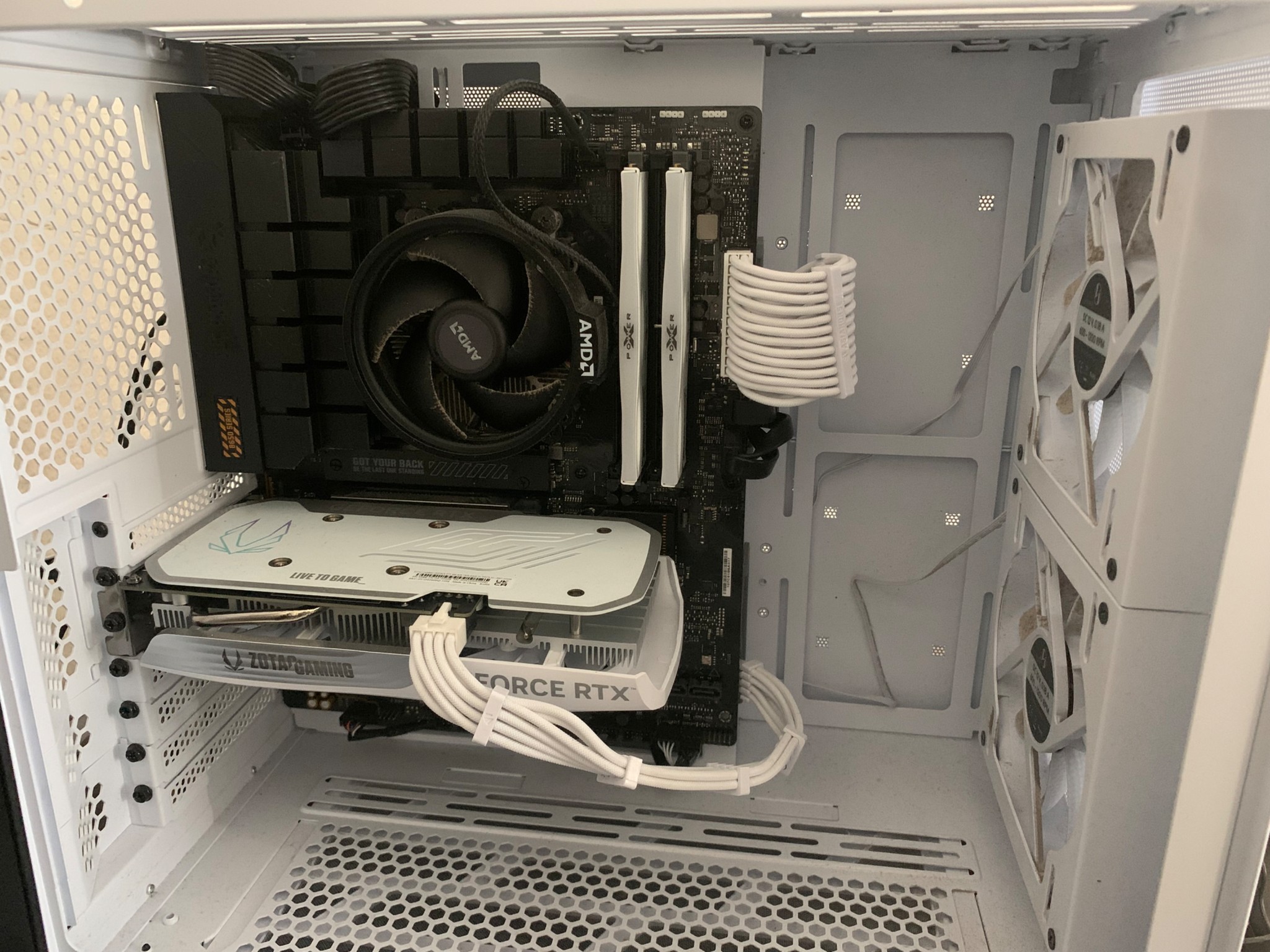 RTX 4060, Ryzen 5 7600, 32GB DDR5, 1TB NVMe SSD, WIFI-1080-1440p Gaming PC