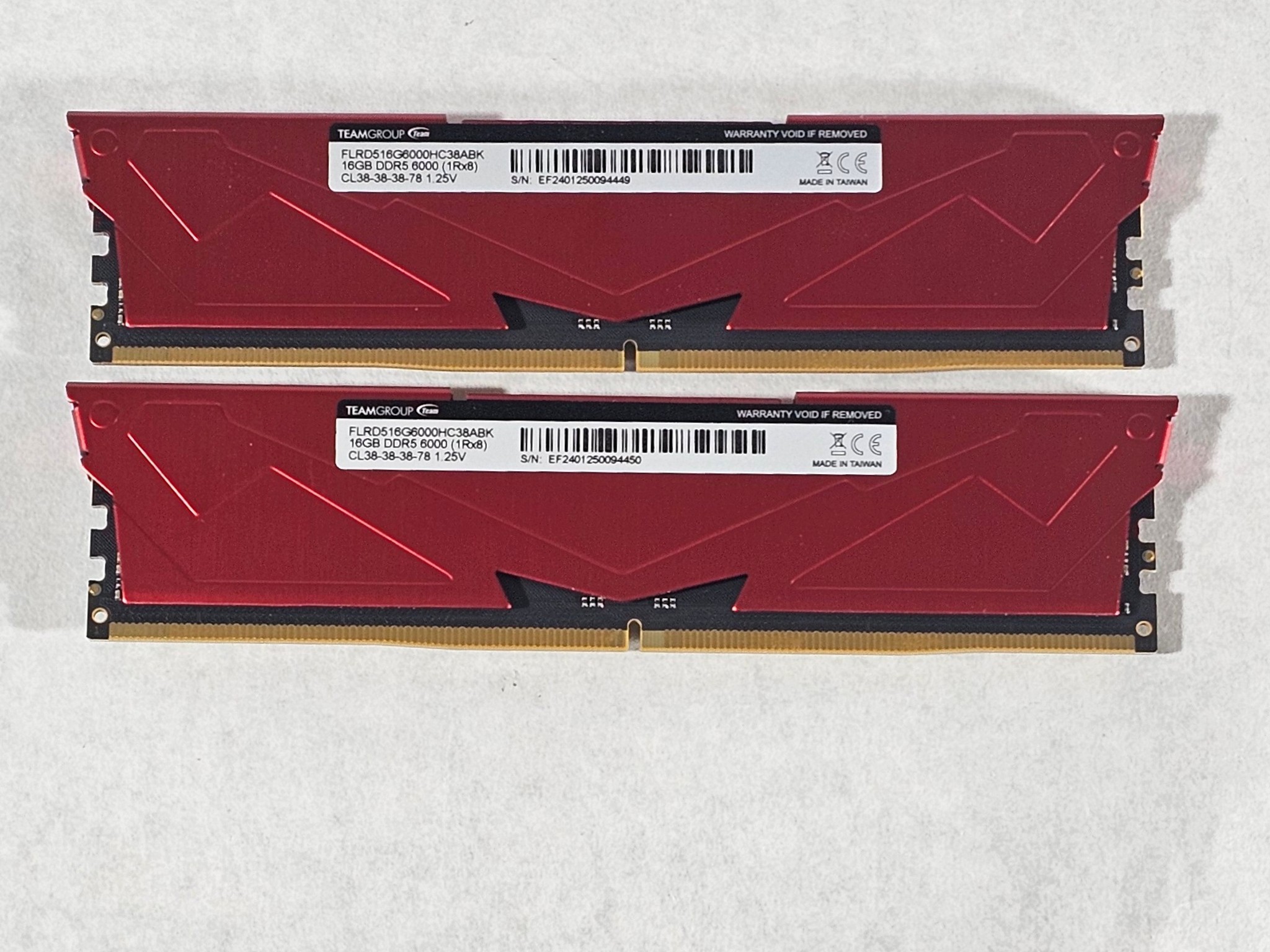 32GB DDR5 (2x16GB) CL38 6000MT/s RED T-Force Vulcan