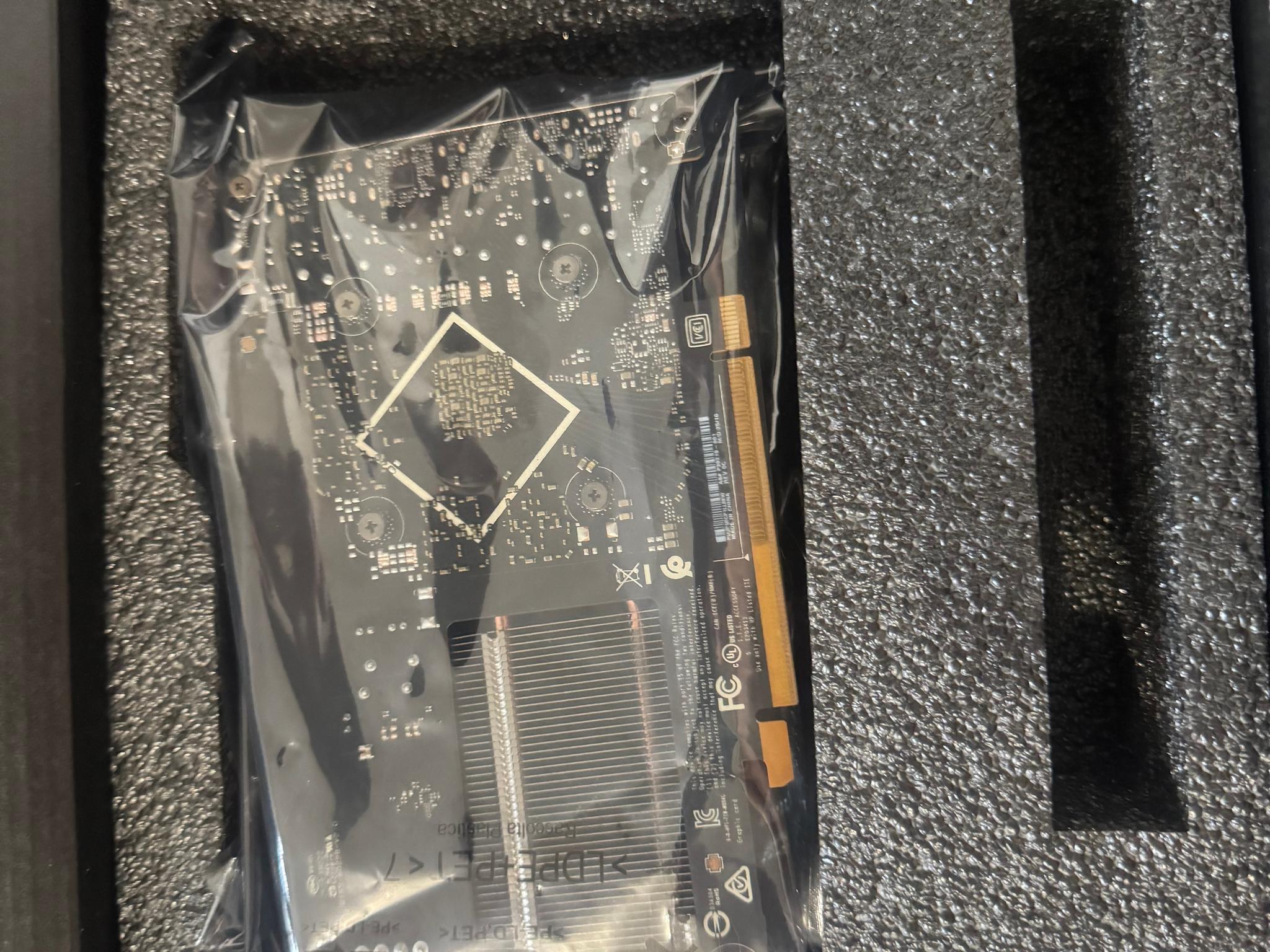 GEFORCE RTX 5060 8GB *USED FOR 1 MONTH*