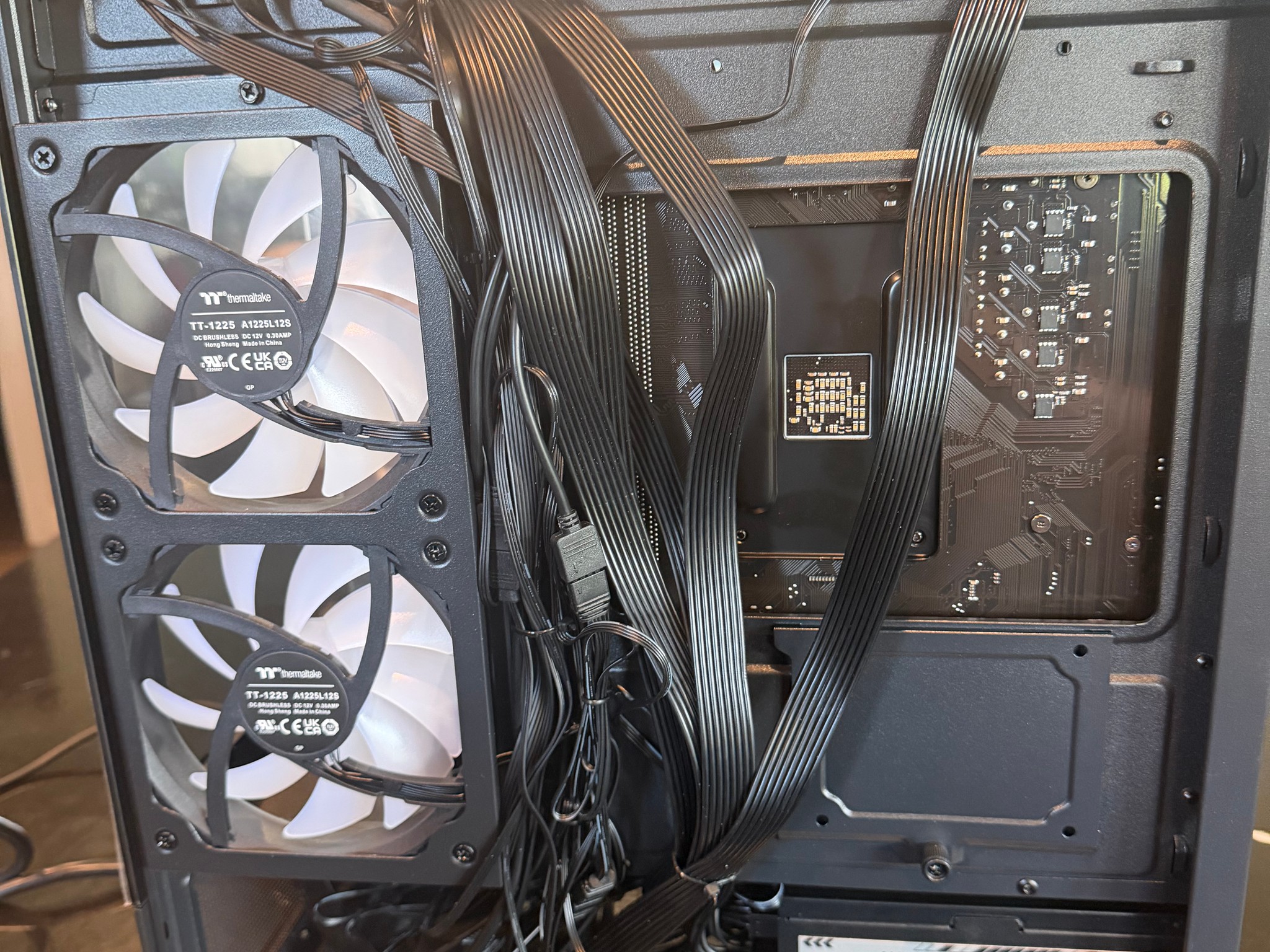 Green Reaper Gaming PC | Ryzen 5 5500 | RX 7600 XT 16GB | 16GB RAM | 1TB NVMe