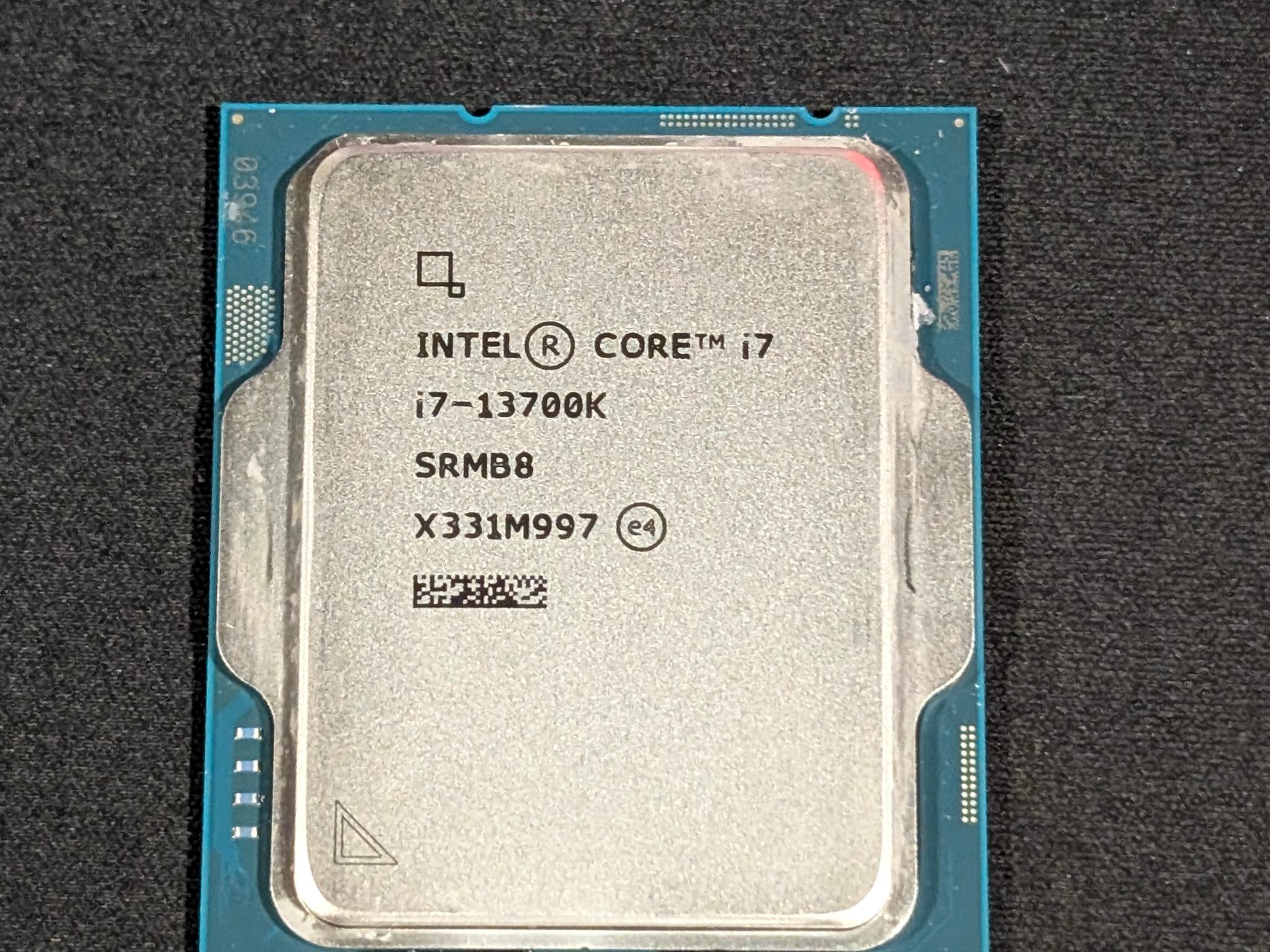 Intel i7-13700K