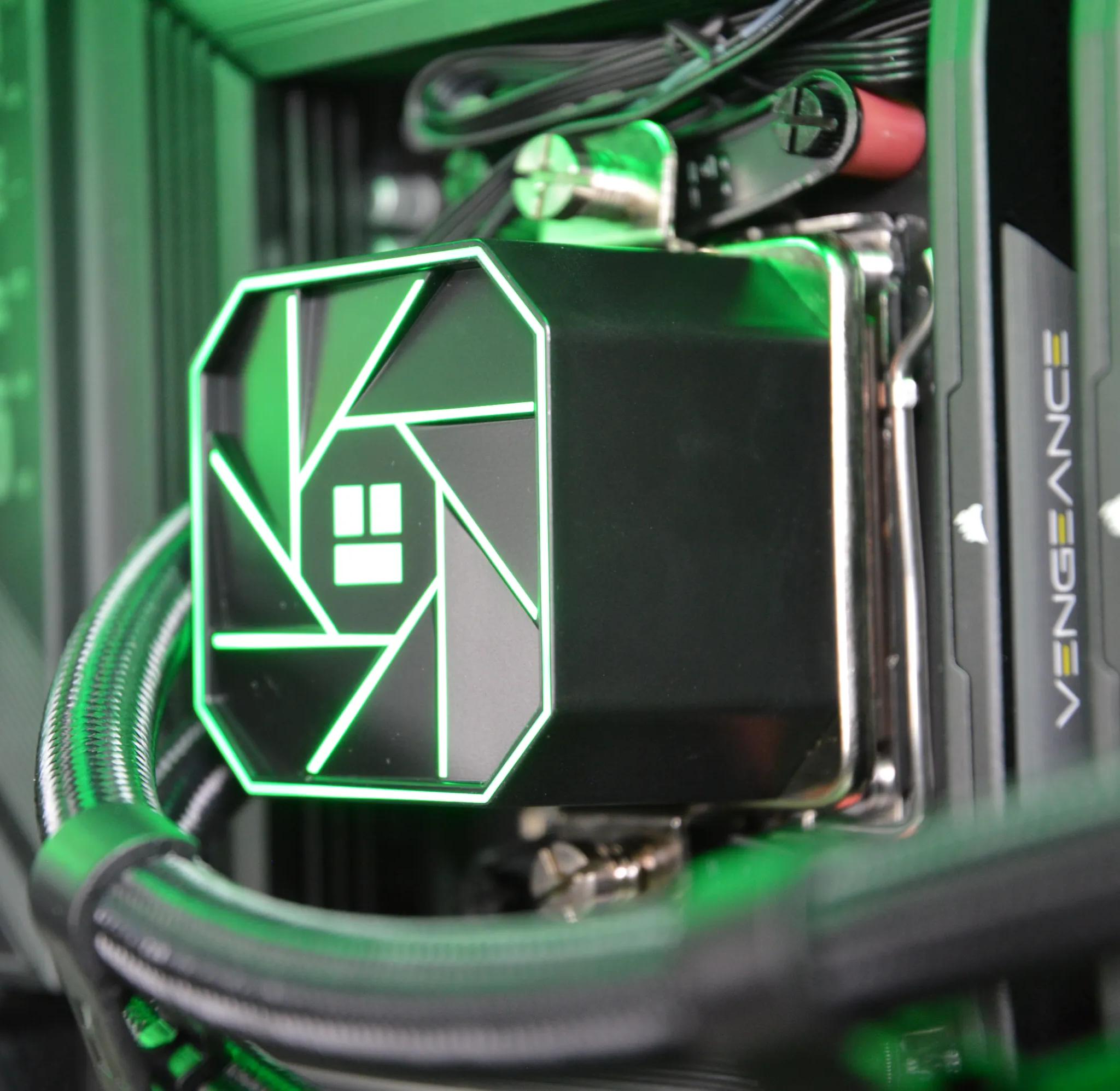🟢EXTREME🟢| RTX 3090 24GB | RYZEN 9 7900X3D | 32 GB DDR5 RAM | 2TB GEN 4 NVME SSD | Team Green PC |