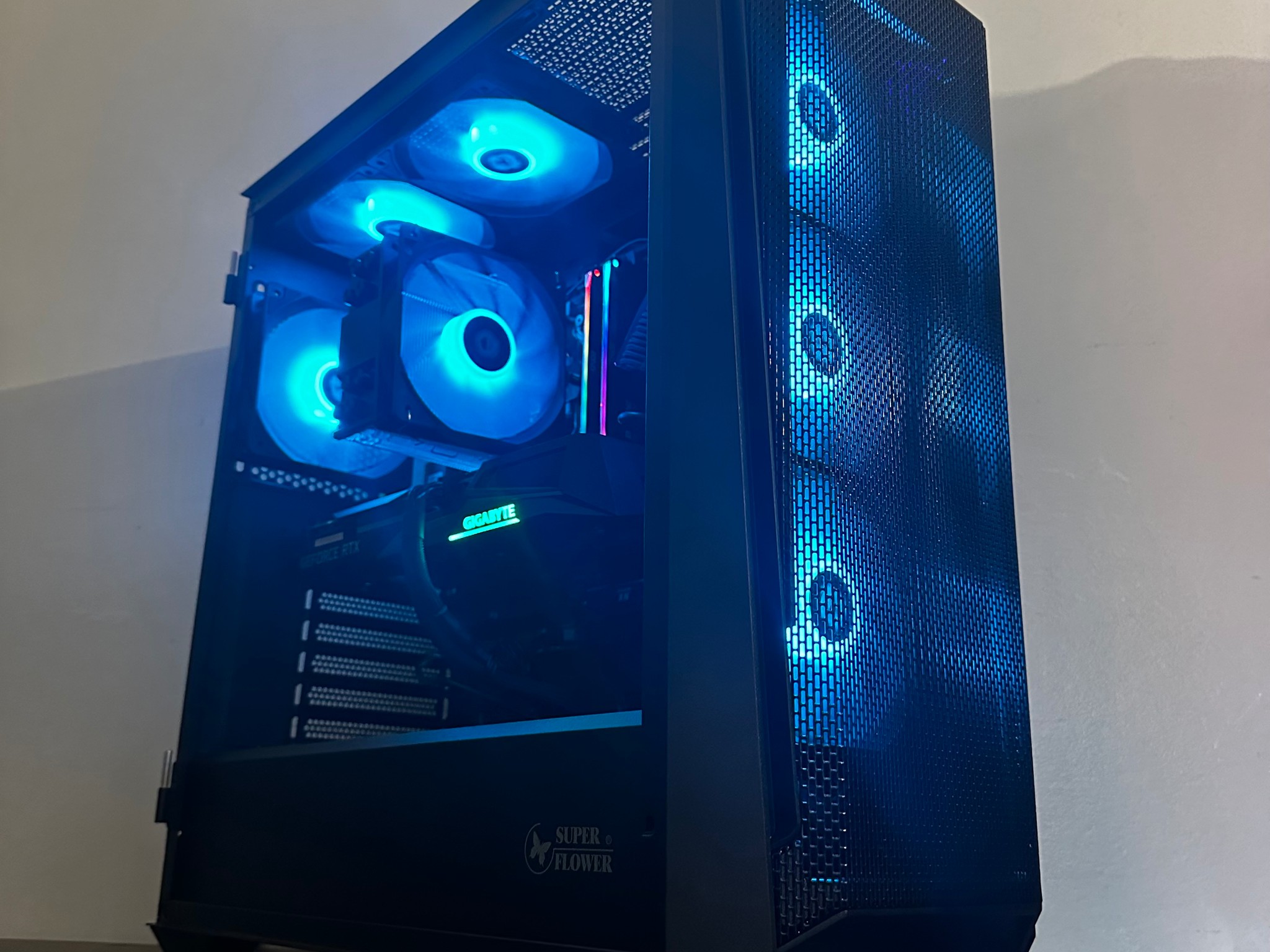 Gaming PC (Ryzen 5 5600 + RTX 3060 12GB + 32GB RGB RAM)