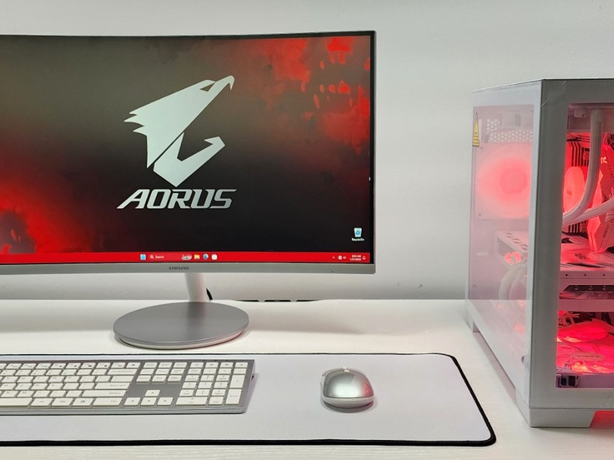 WHITE ALL AMD 1440P/4K GAMING PC - READ DESCRIPTION!!!