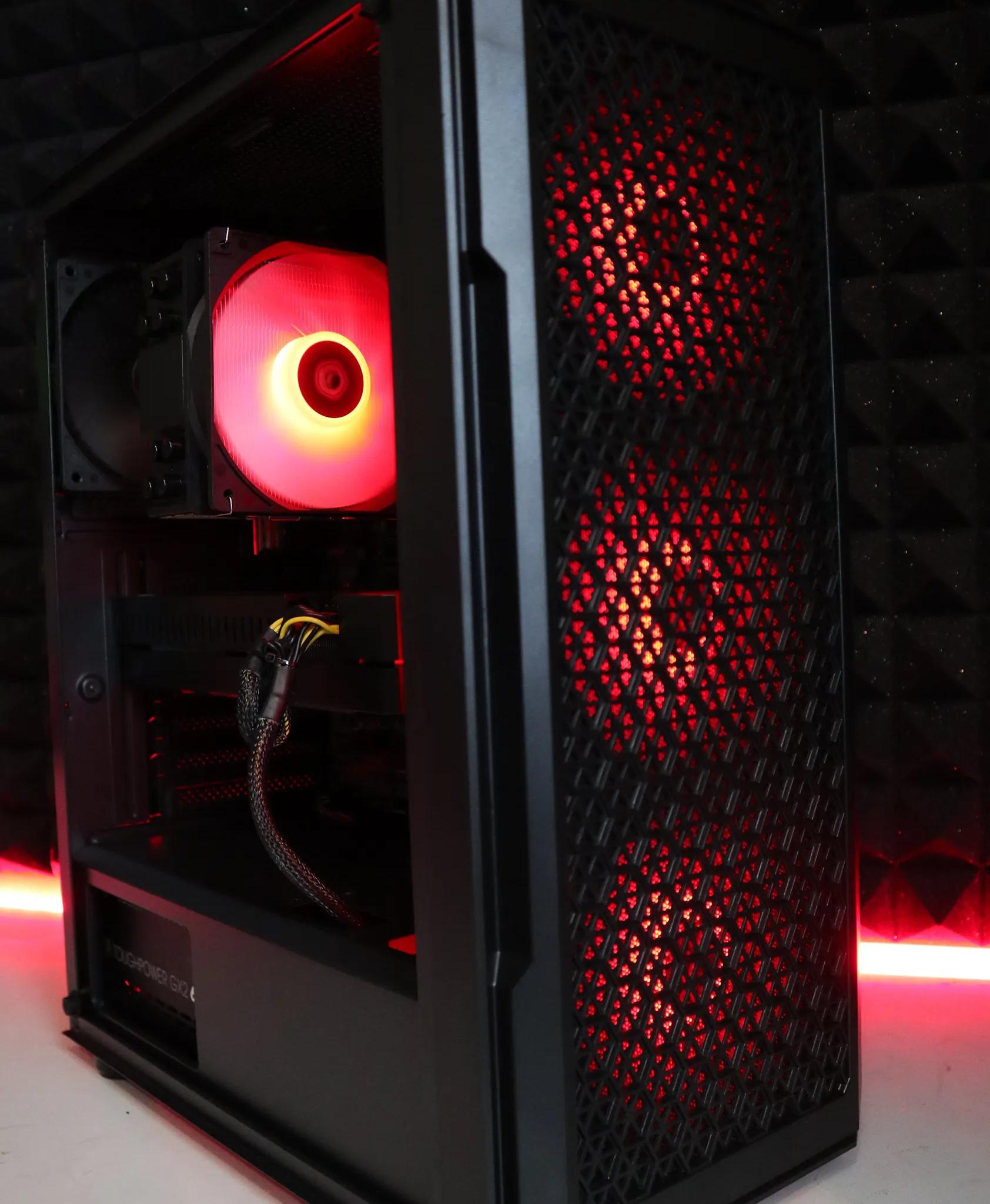Type S | Ryzen 7 1700 / RX 5700 XT 8GB Gaming PC
