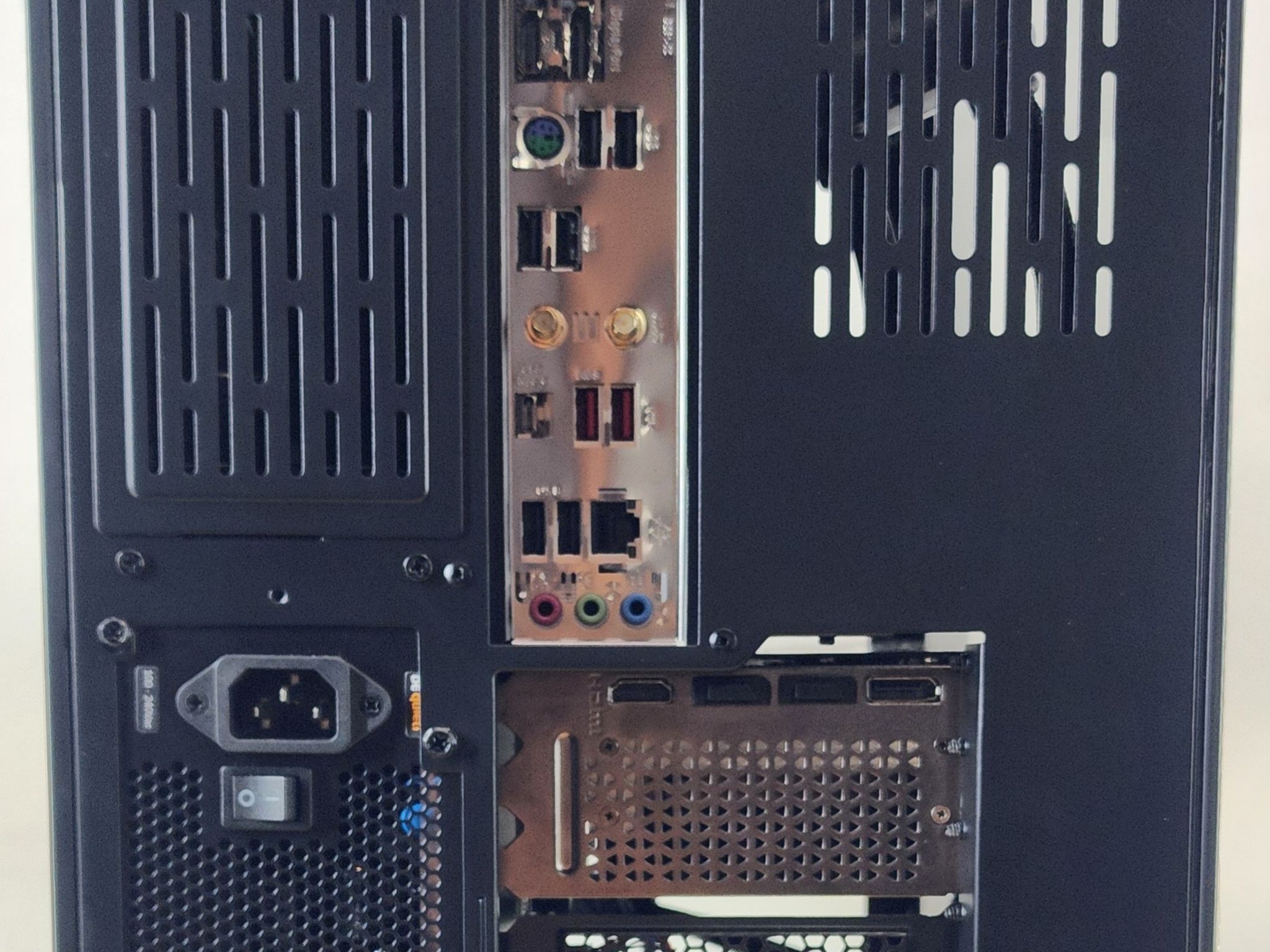 Gaming PC Ryzen 7 9800X3D 32GB RAM 1TB SSD RTX 4080 SUPER 16GB Win11 Computer