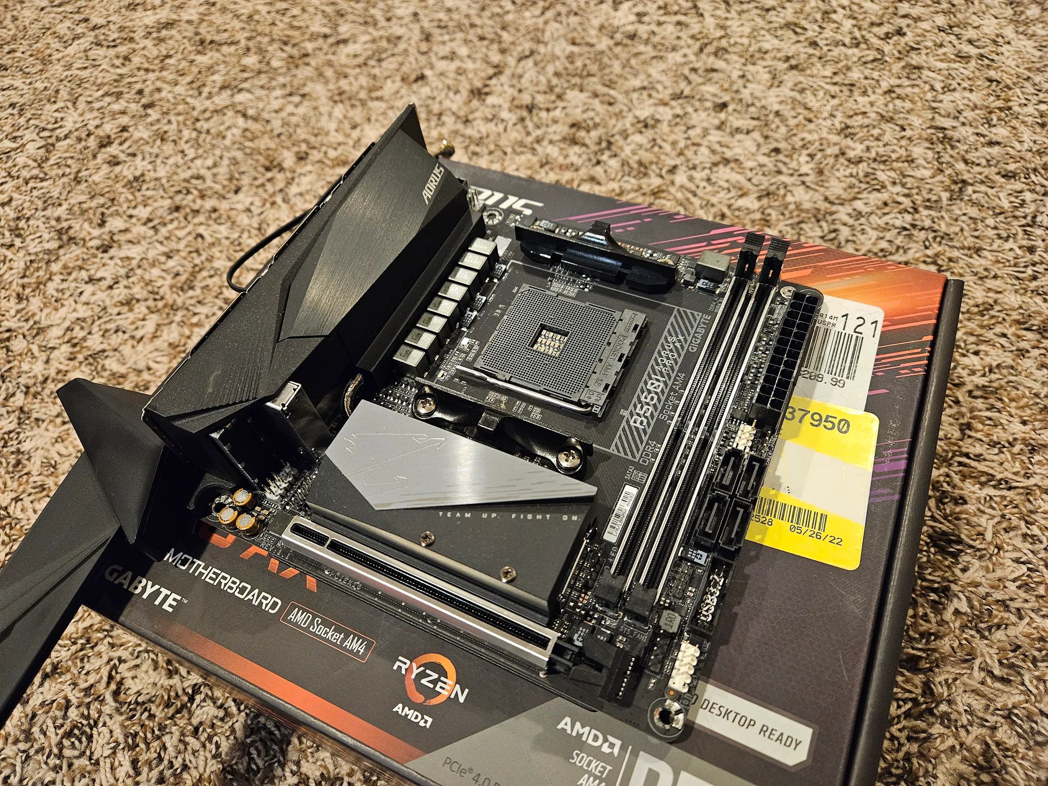 Gigabyte Aorus B550i