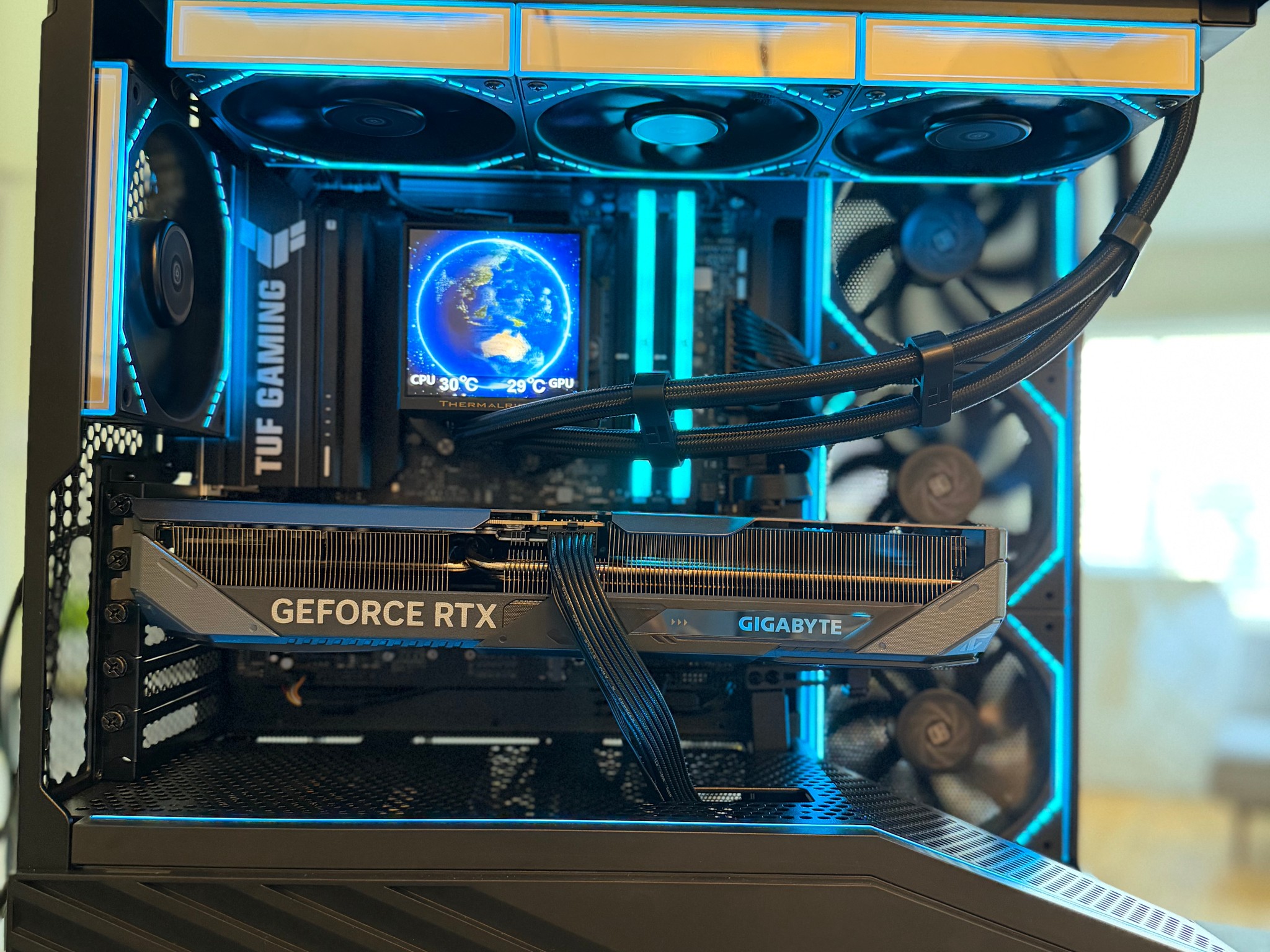 RTX 5070 | Ryzen 7 7800X3D | 32GB DDR5 | 1TB NVMe | 850w - Gaming PC