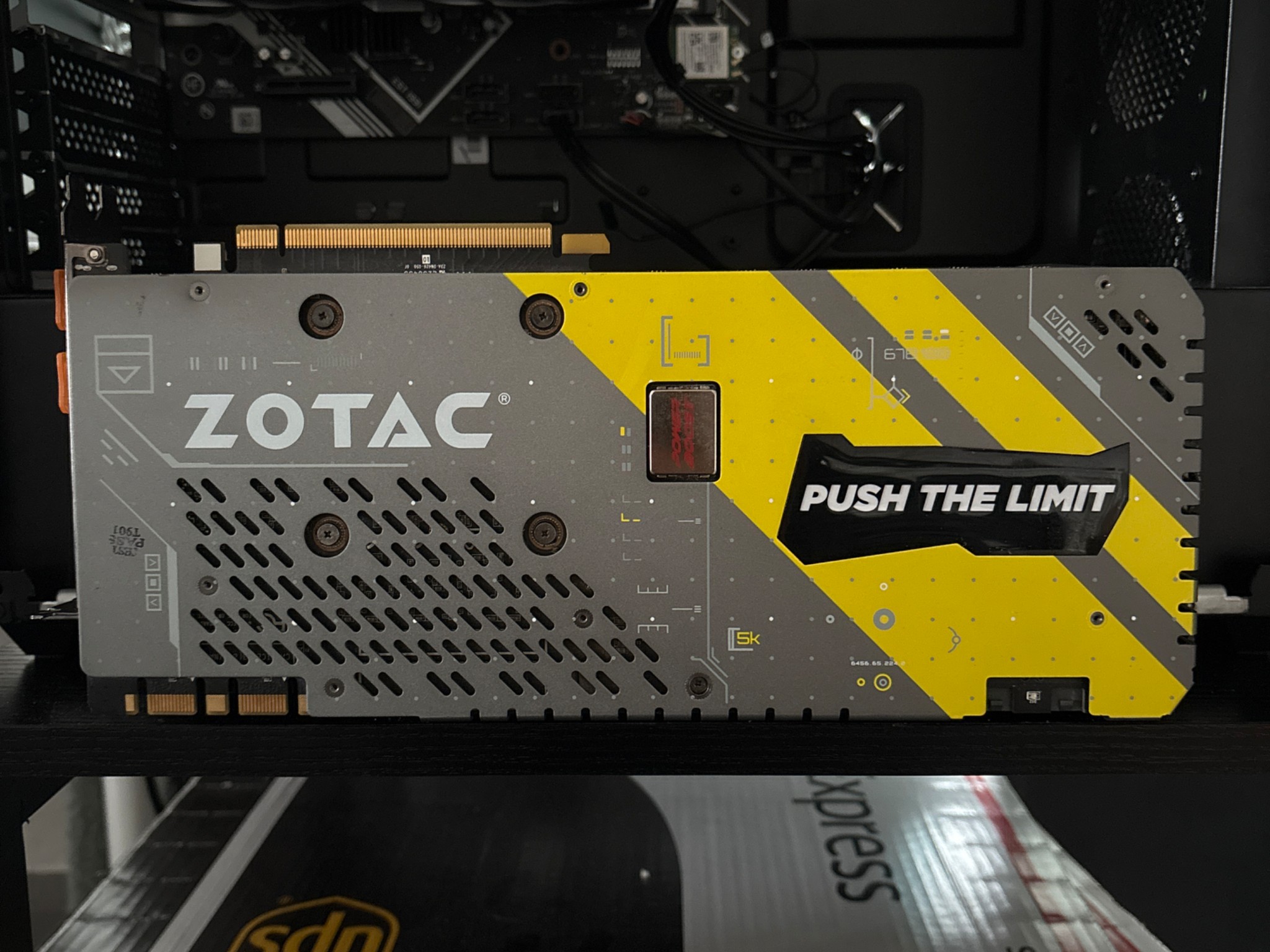 ZOTAC AMP EXTREME 1080 8GB